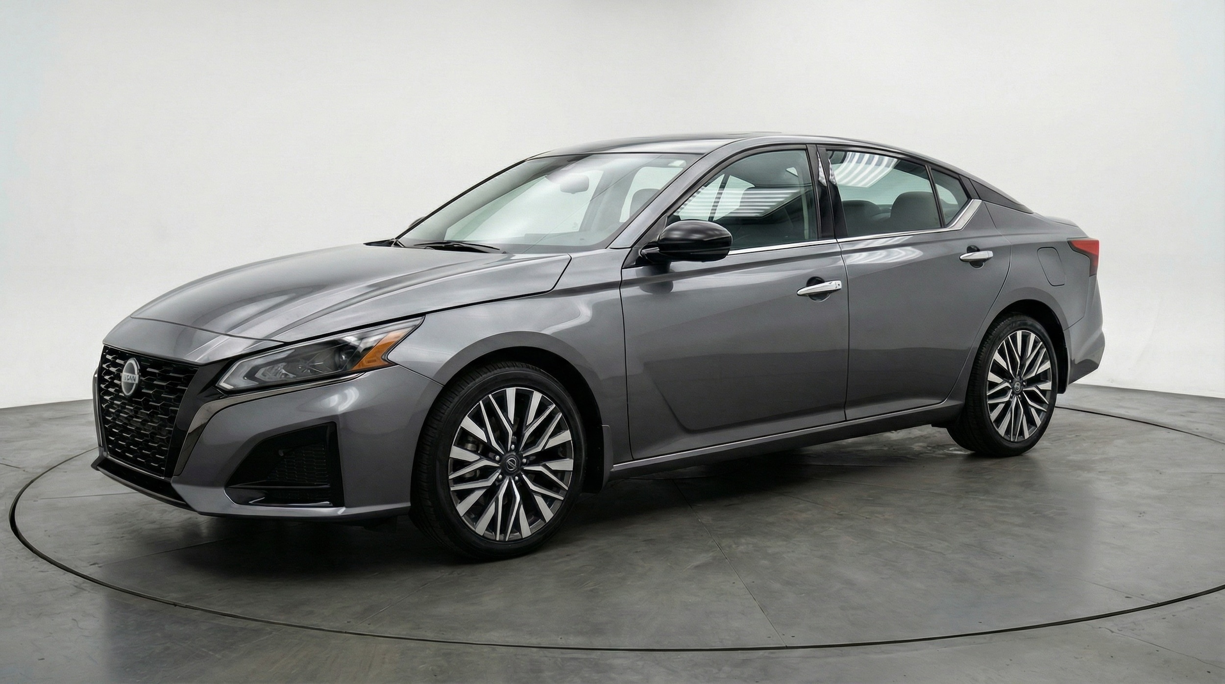 Thumbnail: 2025 Nissan Altima - 3