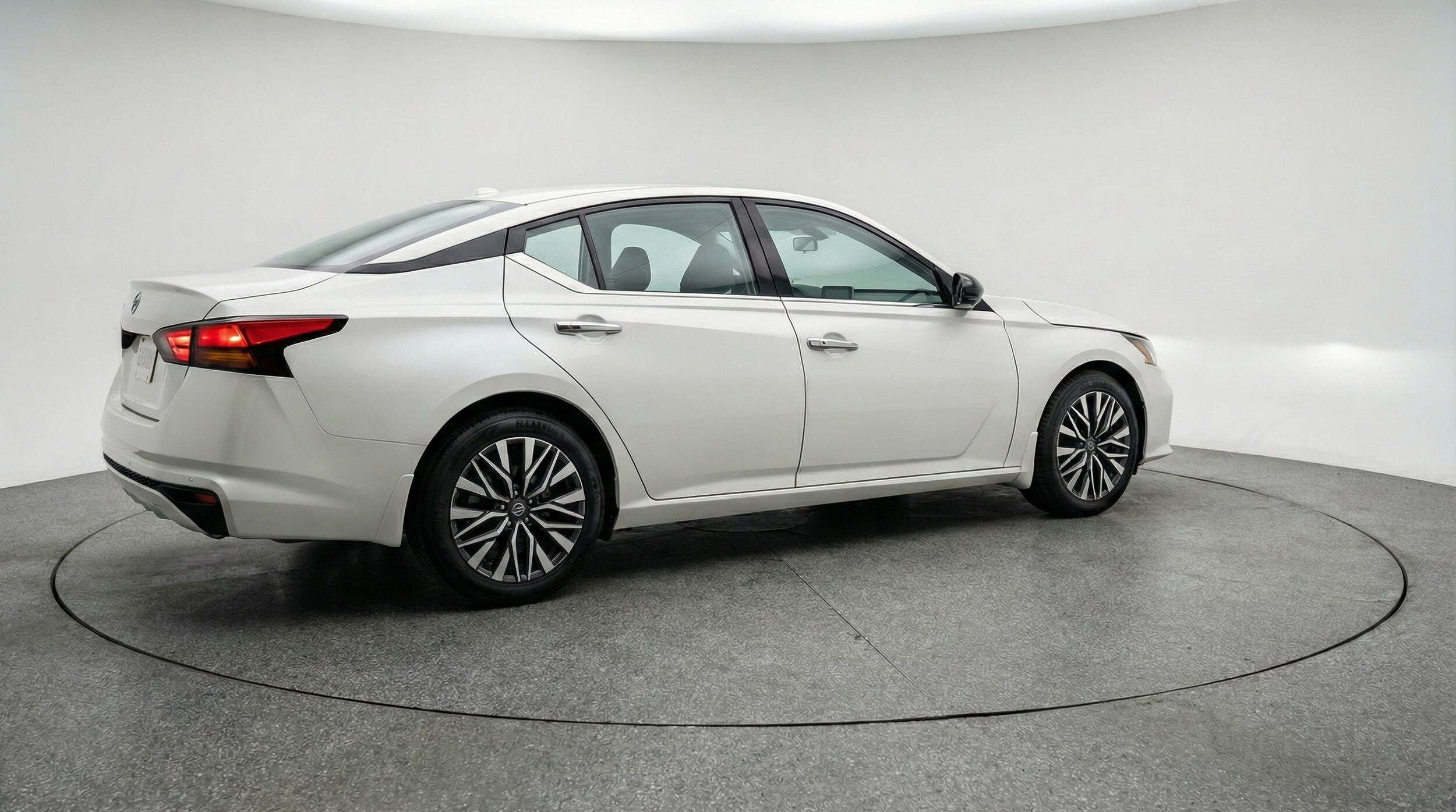 Thumbnail: 2025 Nissan Altima - 7