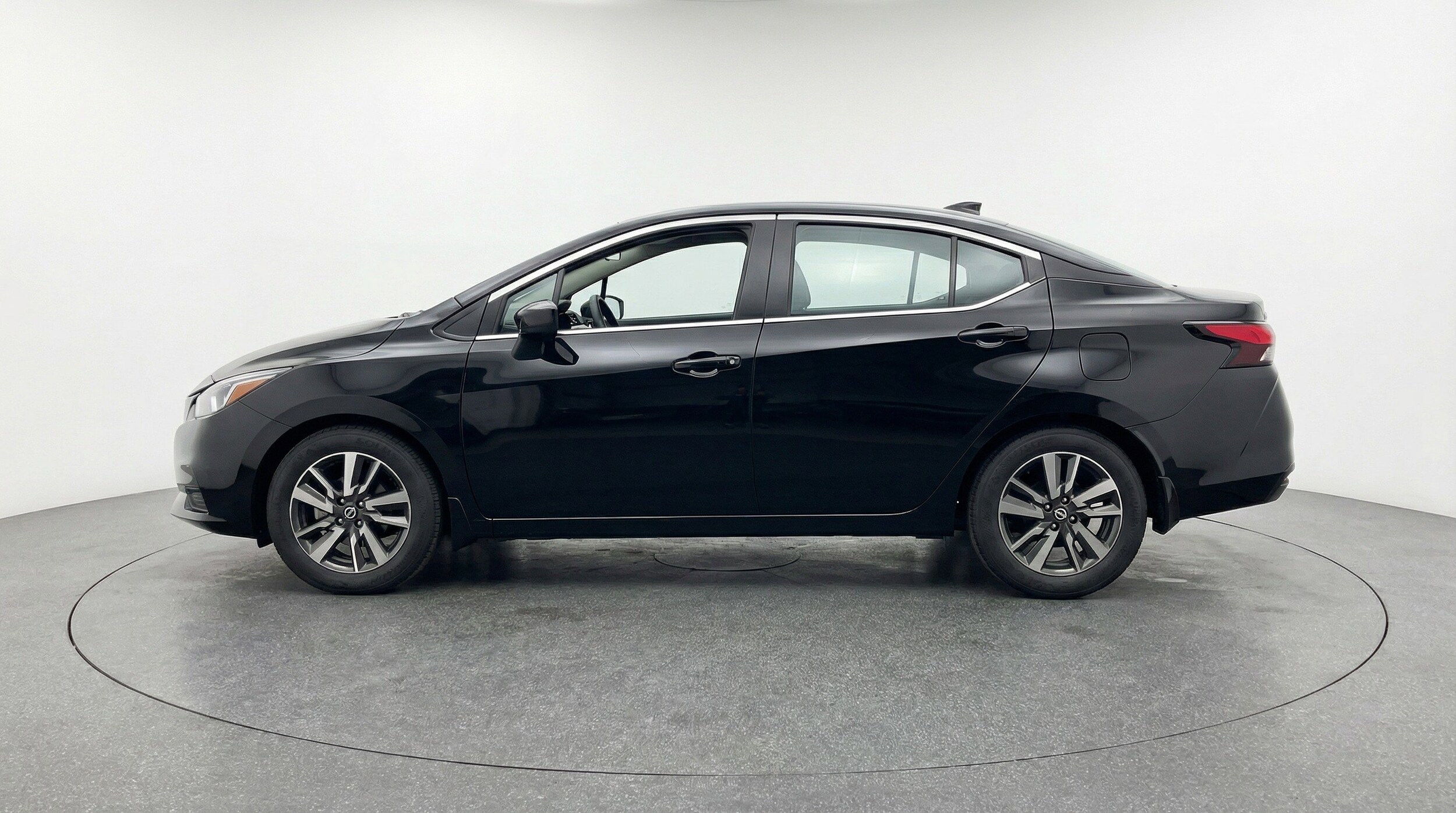 Thumbnail: 2025 Nissan Versa - 5