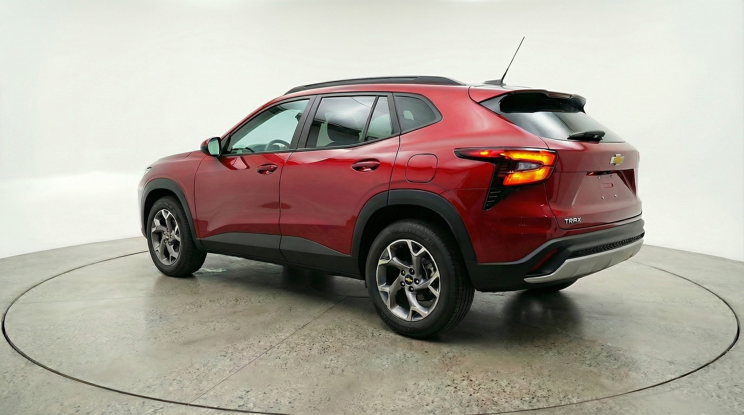 Thumbnail: 2025 Chevrolet Trax - 5