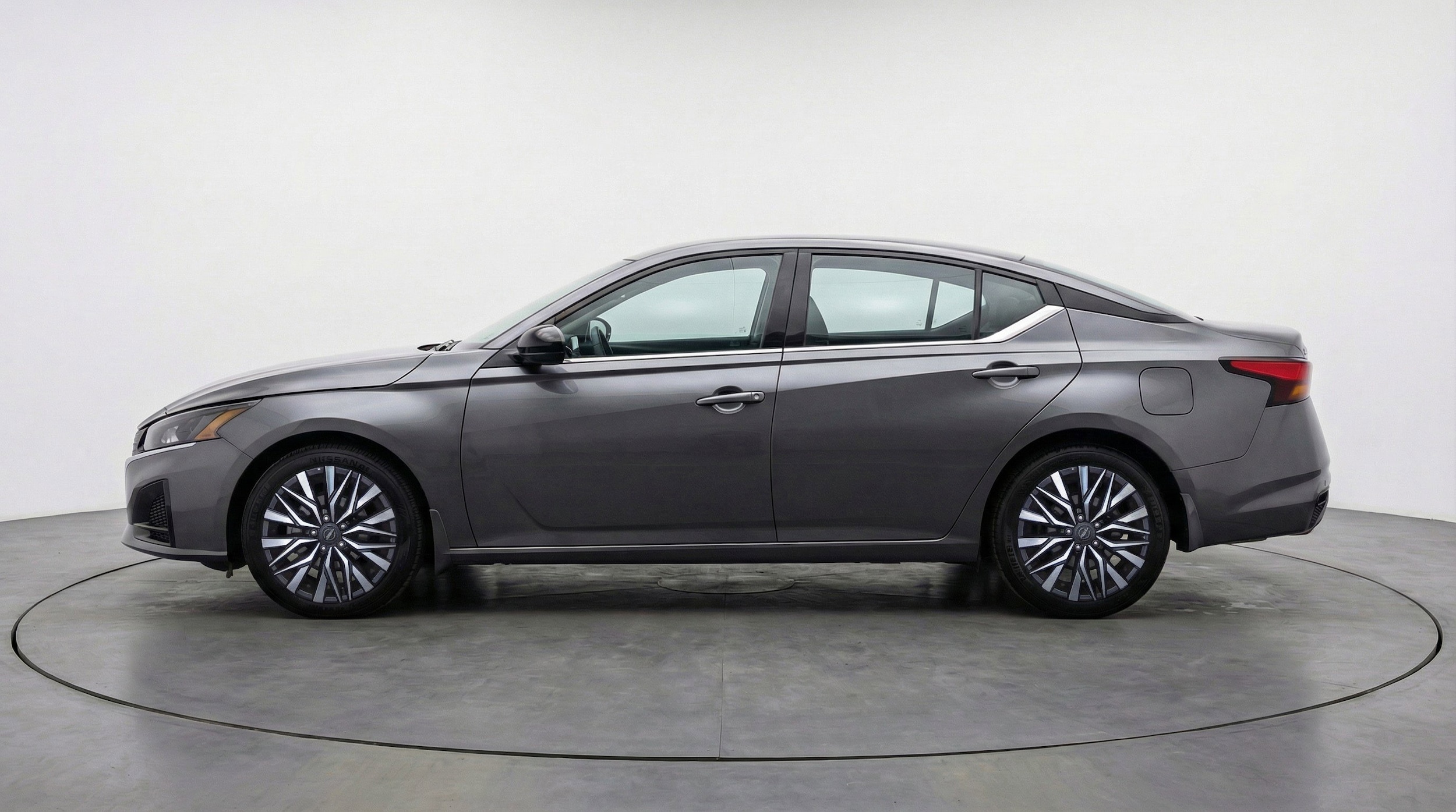 Thumbnail: 2025 Nissan Altima - 5