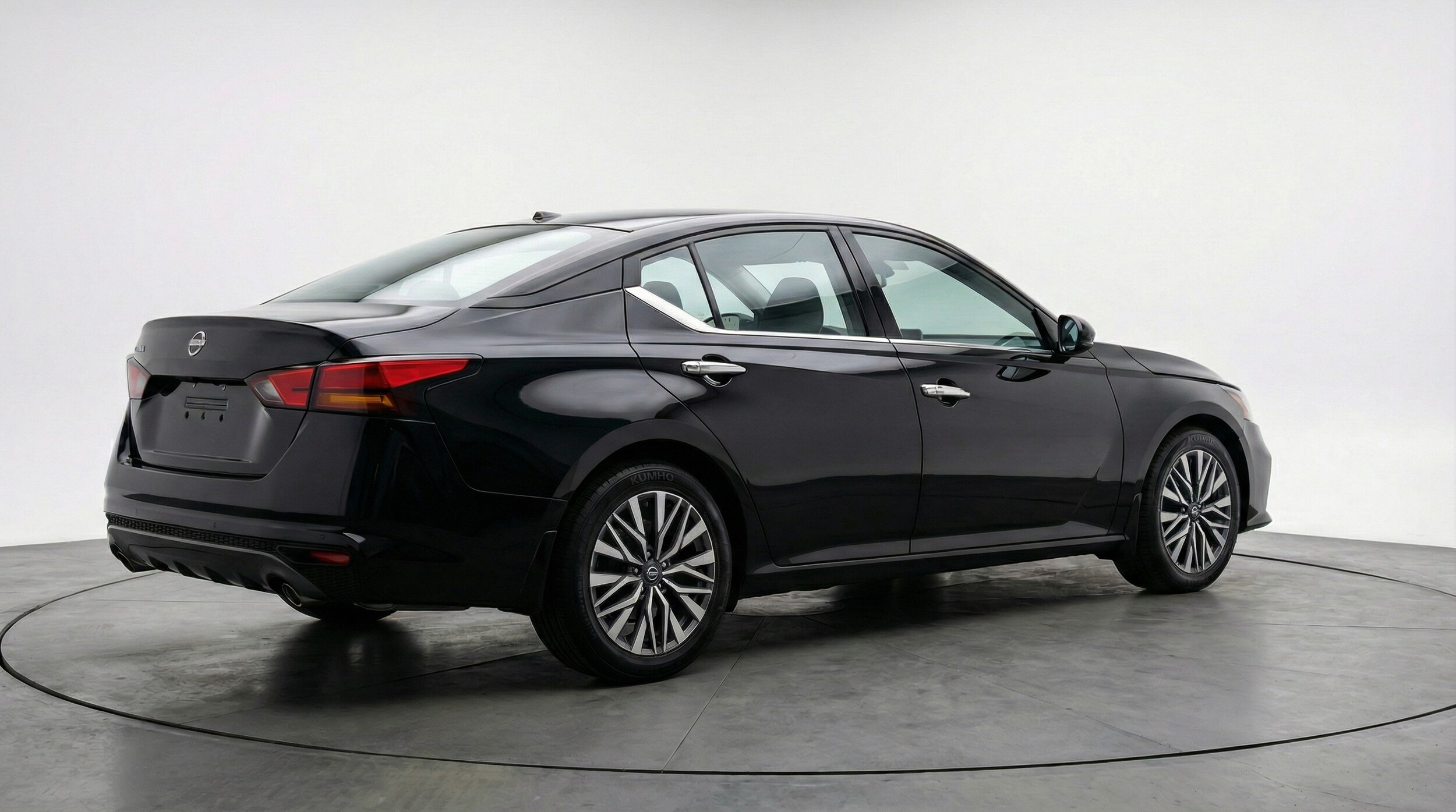 Thumbnail: 2025 Nissan Altima - 7