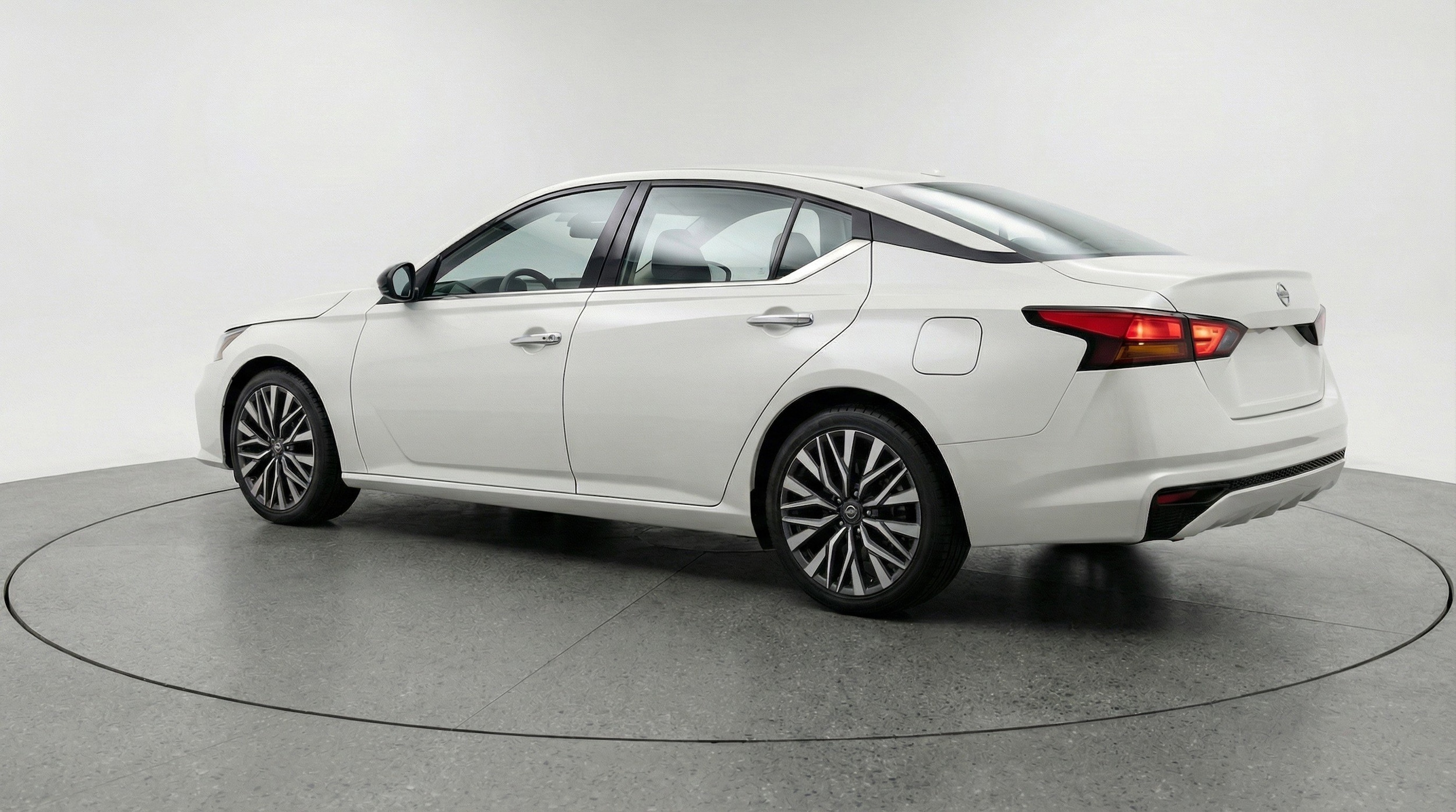 Thumbnail: 2025 Nissan Altima - 6