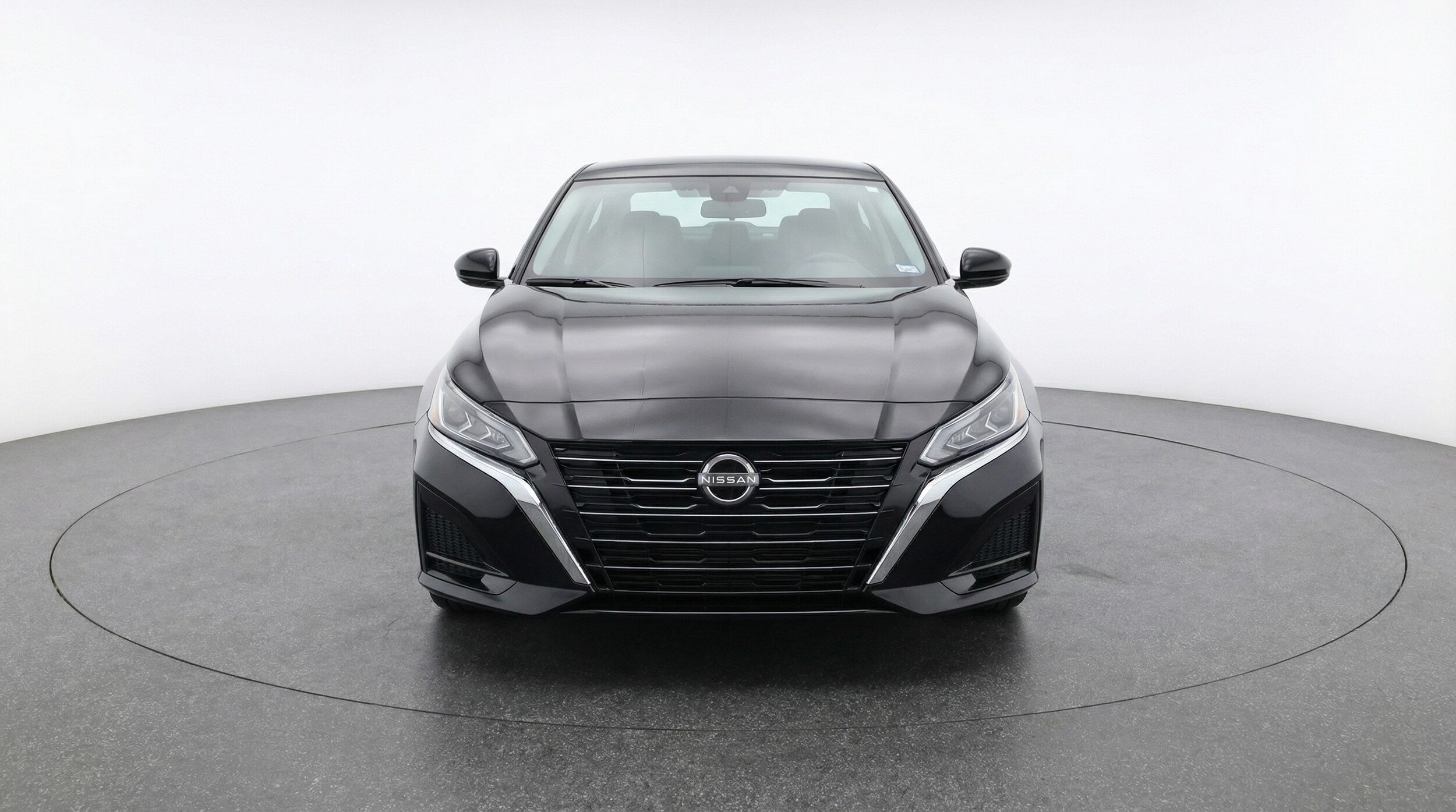 Thumbnail: 2025 Nissan Altima - 2