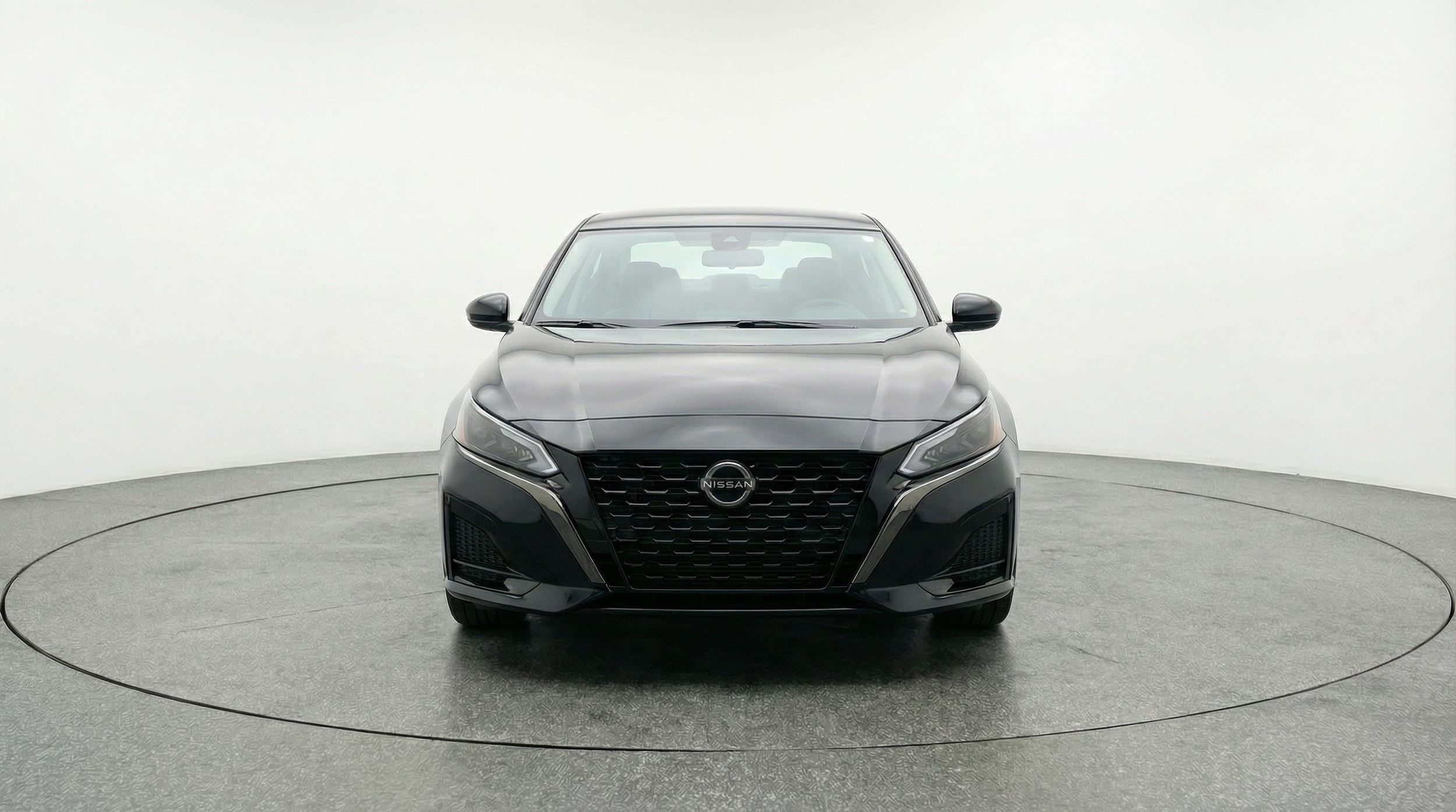 Thumbnail: 2025 Nissan Altima - 2