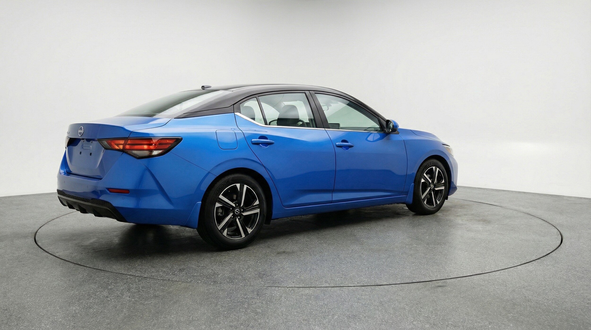 Thumbnail: 2025 Nissan Sentra - 9