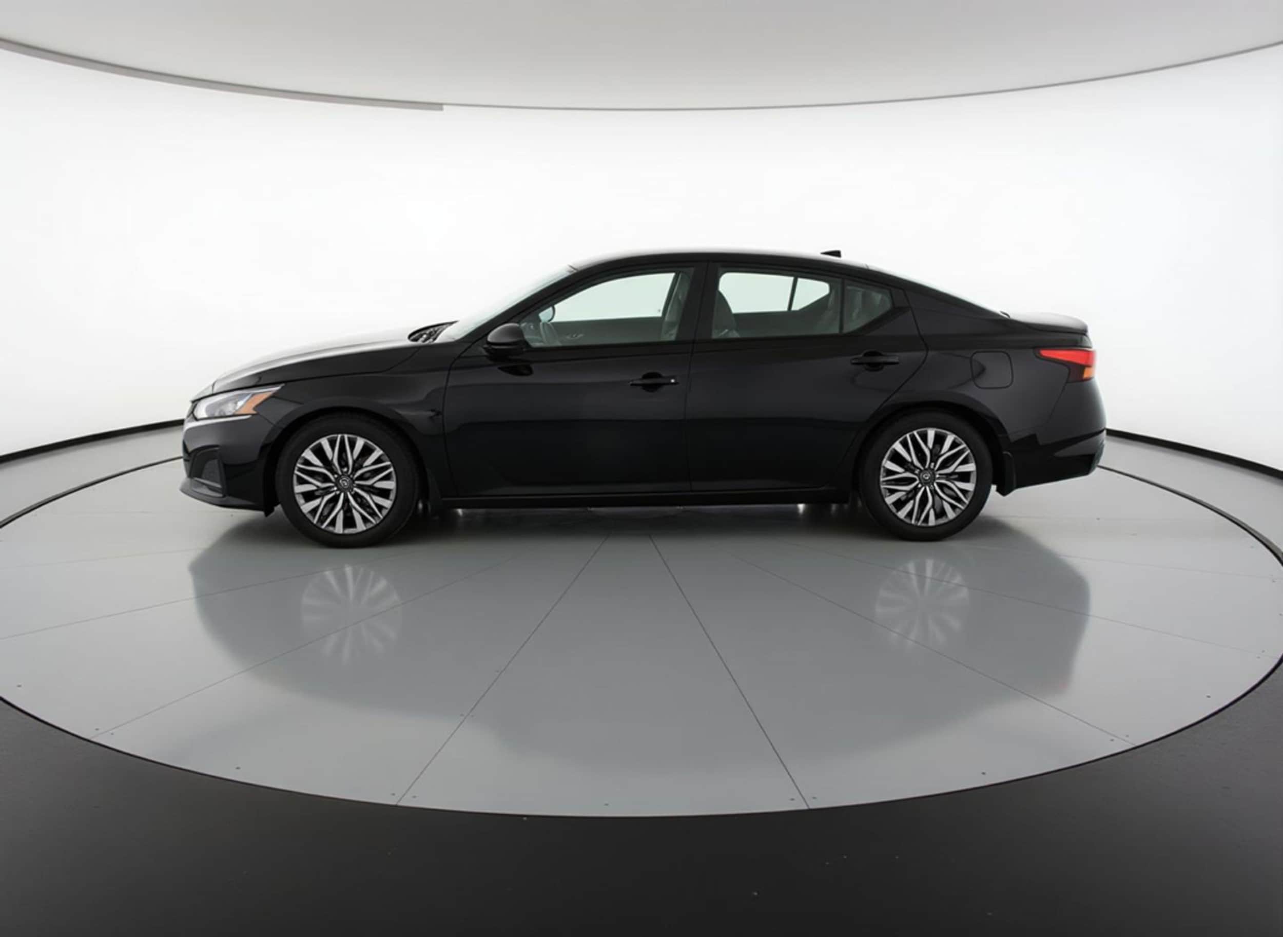 Thumbnail: 2025 Nissan Altima - 4