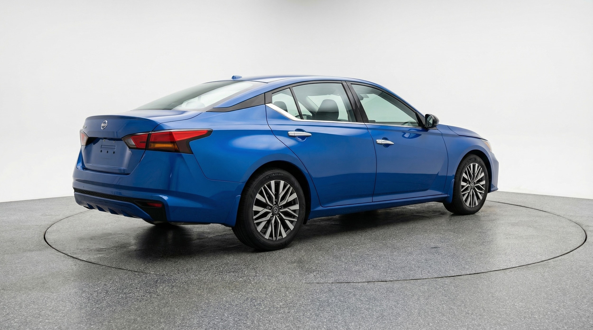 Thumbnail: 2025 Nissan Altima - 7