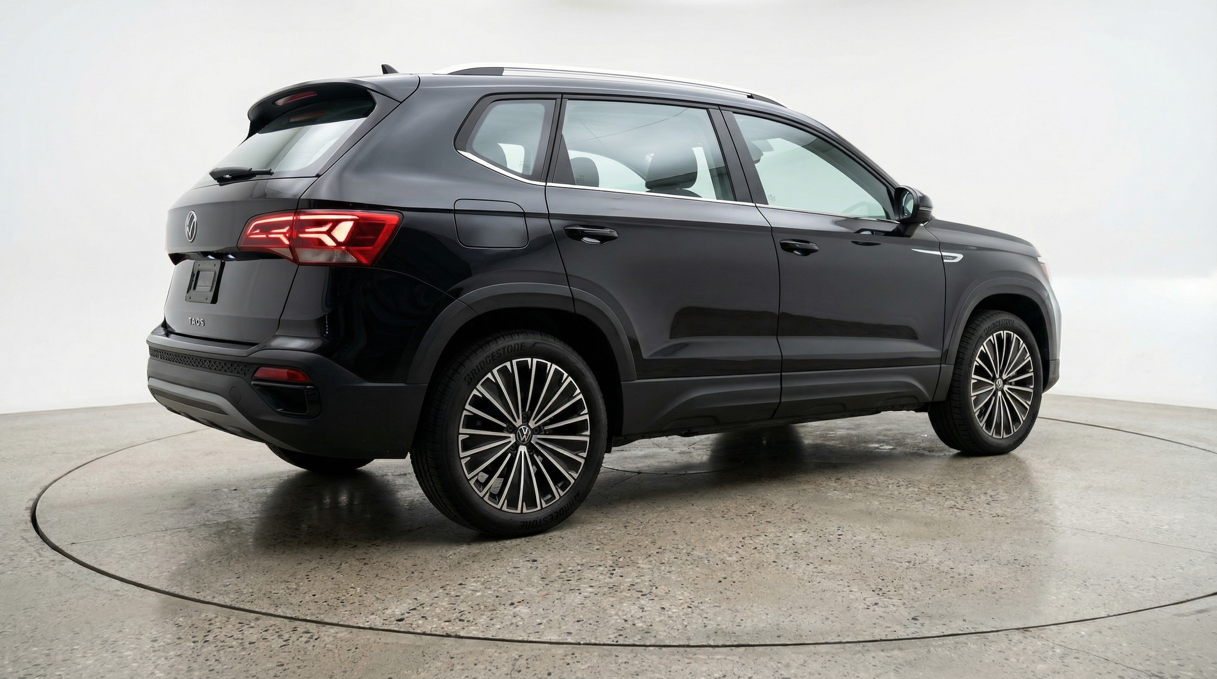 Thumbnail: 2025 Volkswagen Taos - 7