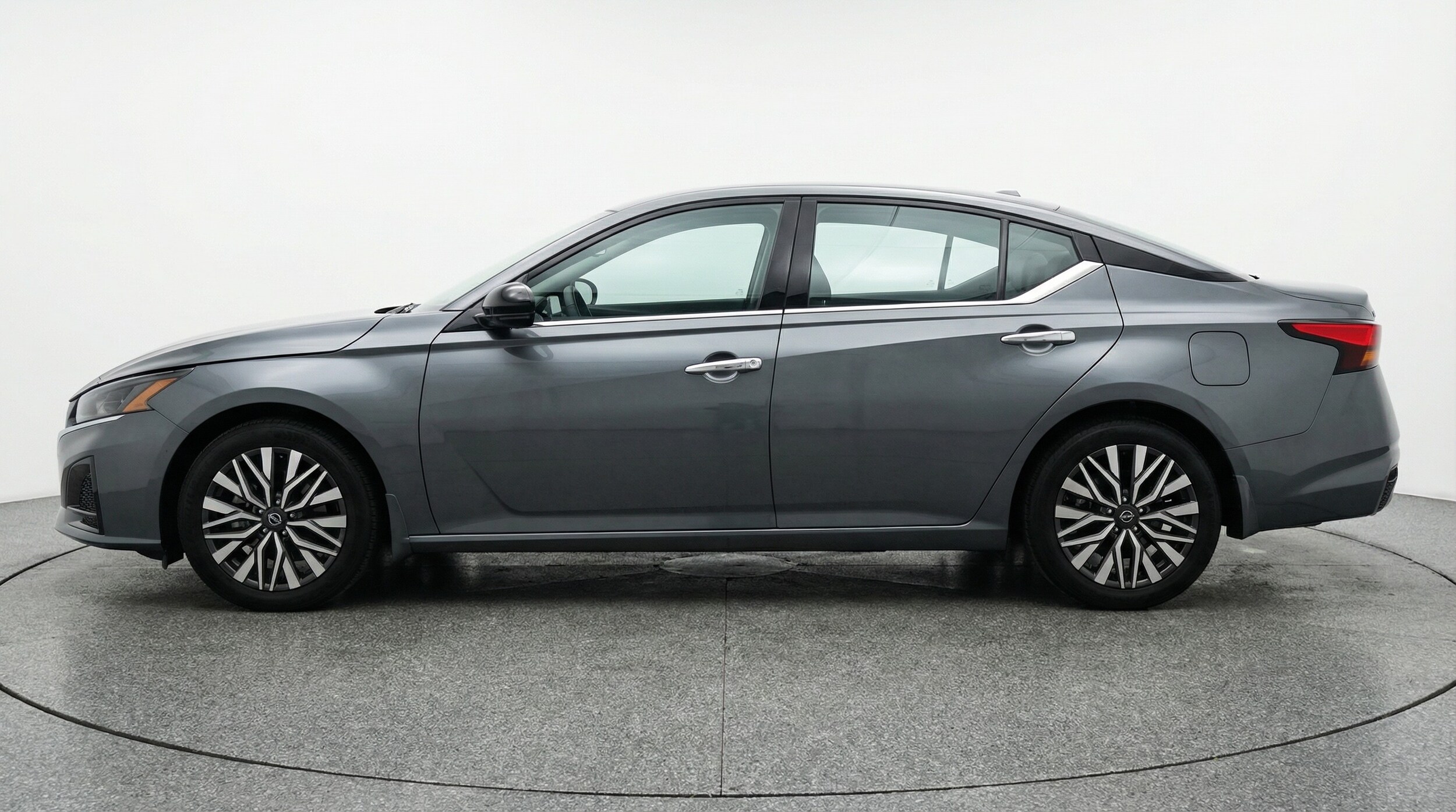 Thumbnail: 2025 Nissan Altima - 4