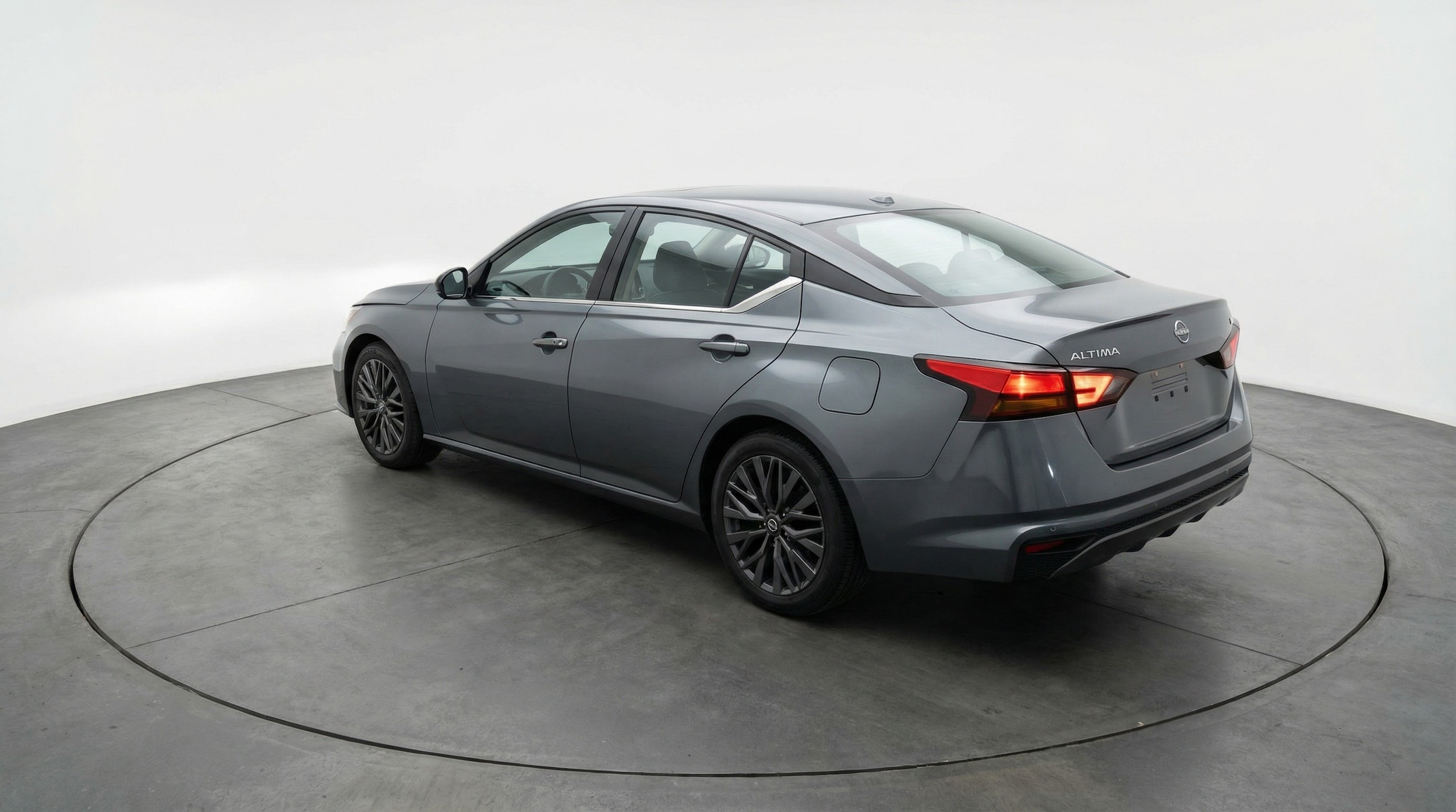 Thumbnail: 2025 Nissan Altima - 5