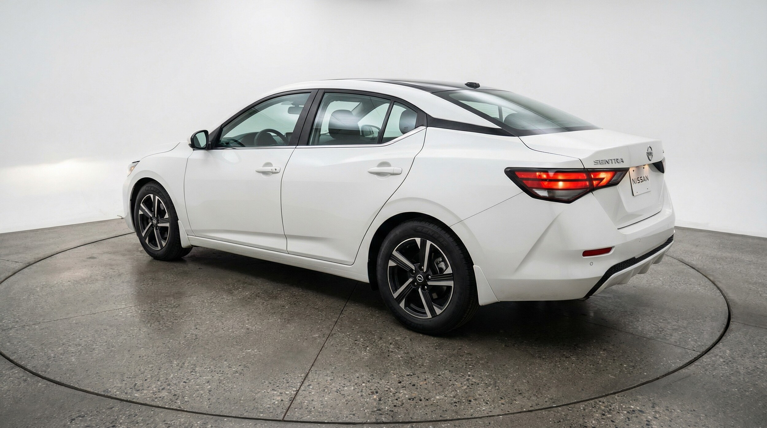 Thumbnail: 2025 Nissan Sentra - 5