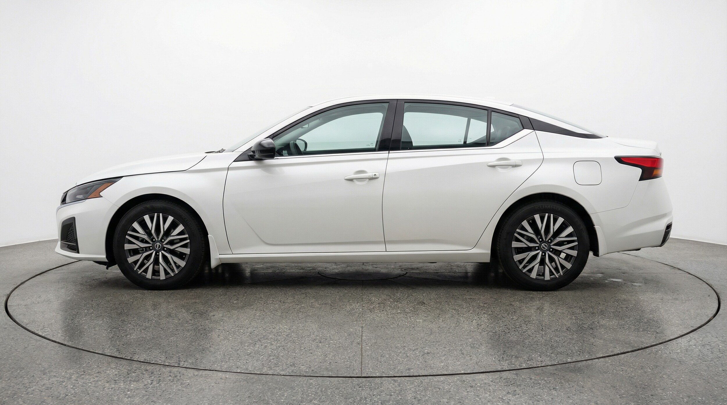 Thumbnail: 2025 Nissan Altima - 4