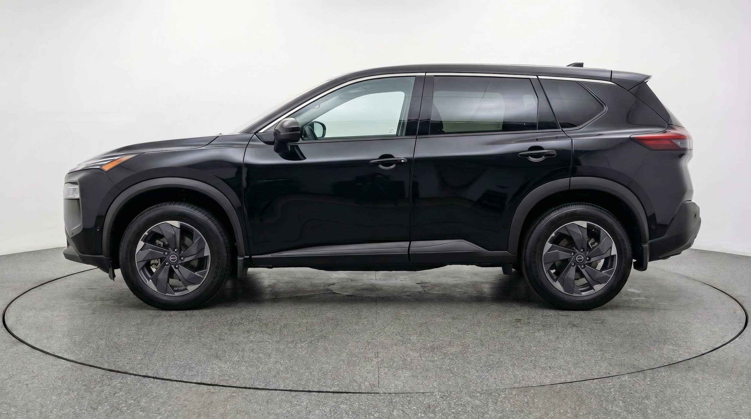 Thumbnail: 2025 Nissan Rogue - 4