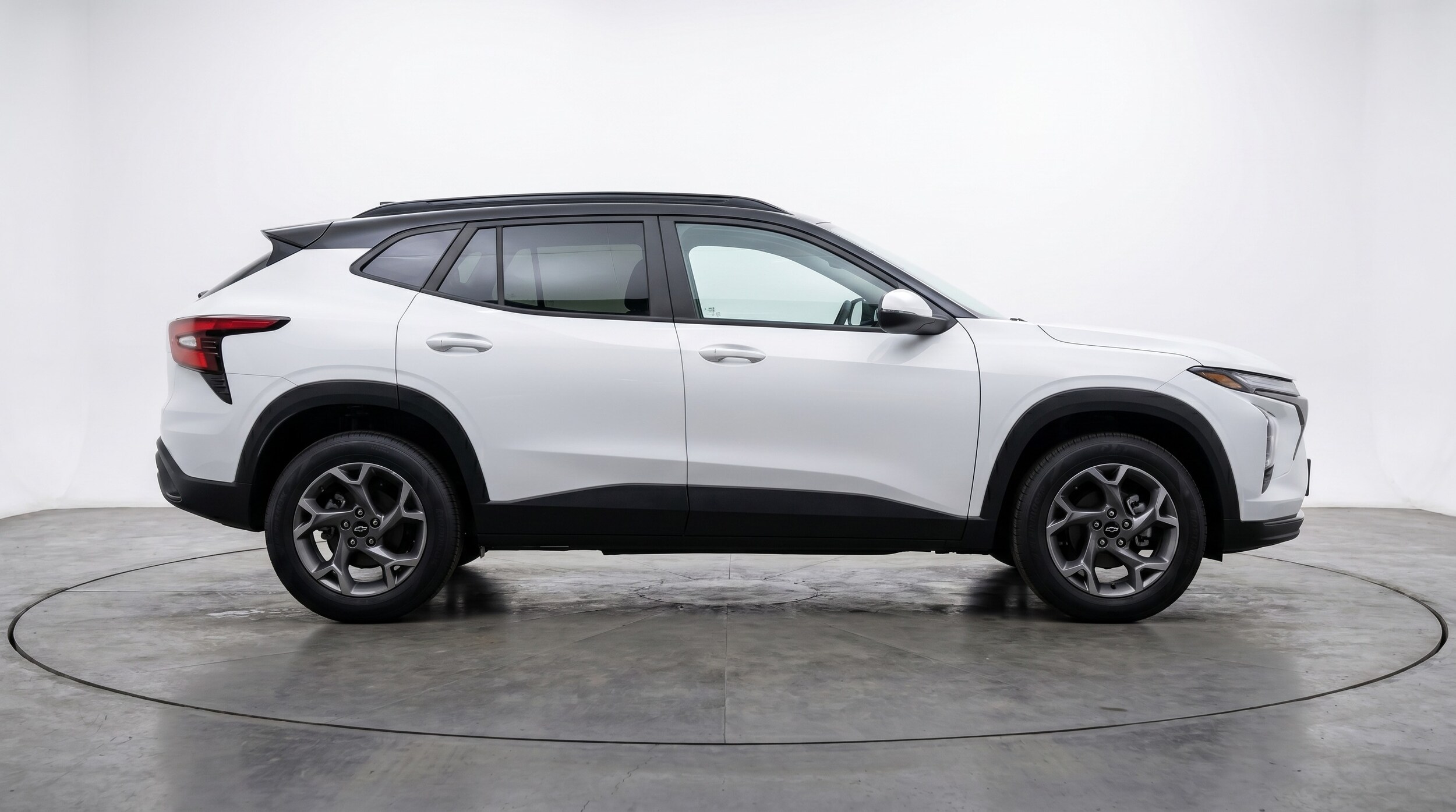 Thumbnail: 2025 Chevrolet Trax - 8