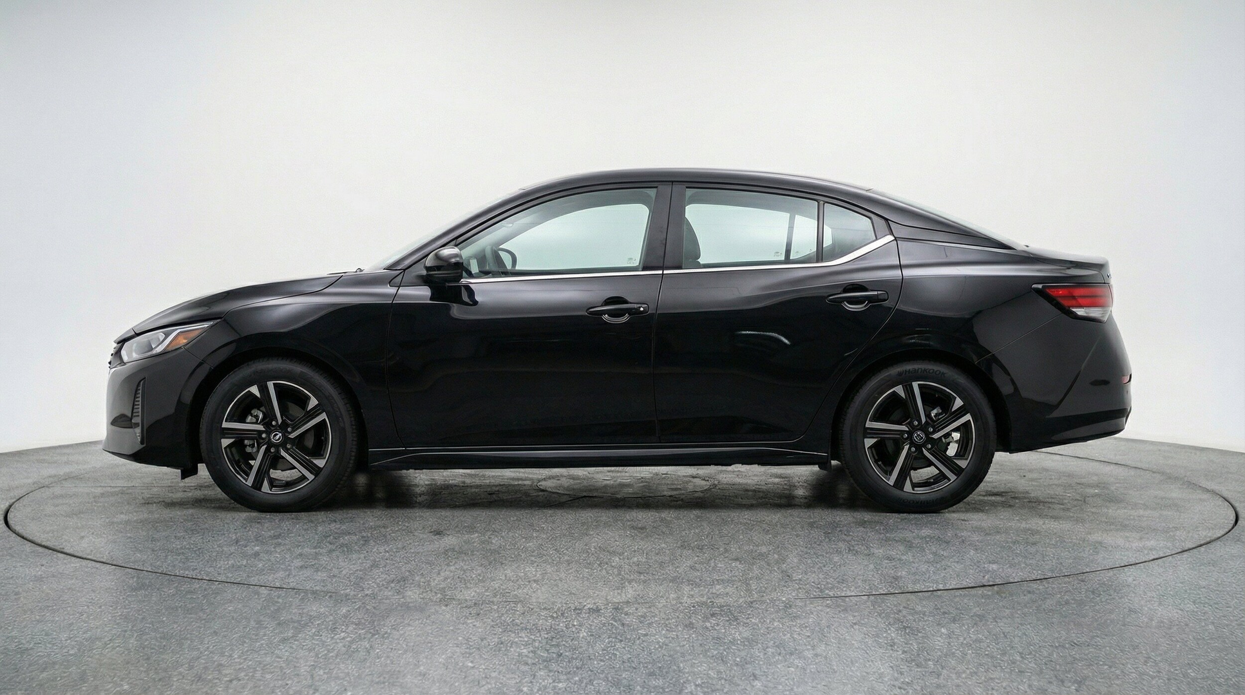 Thumbnail: 2025 Nissan Sentra - 5