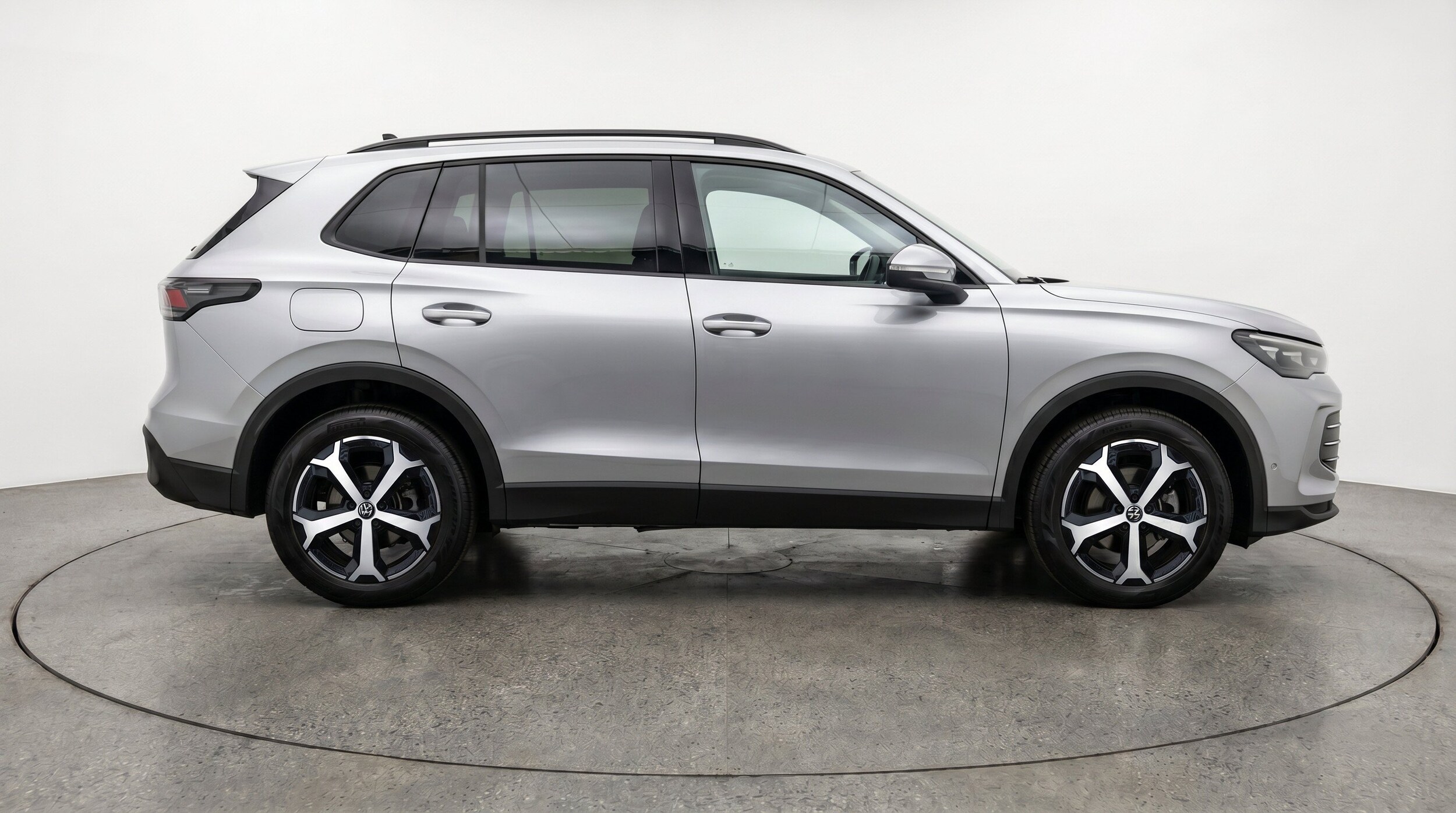 Thumbnail: 2026 Volkswagen Tiguan - 11