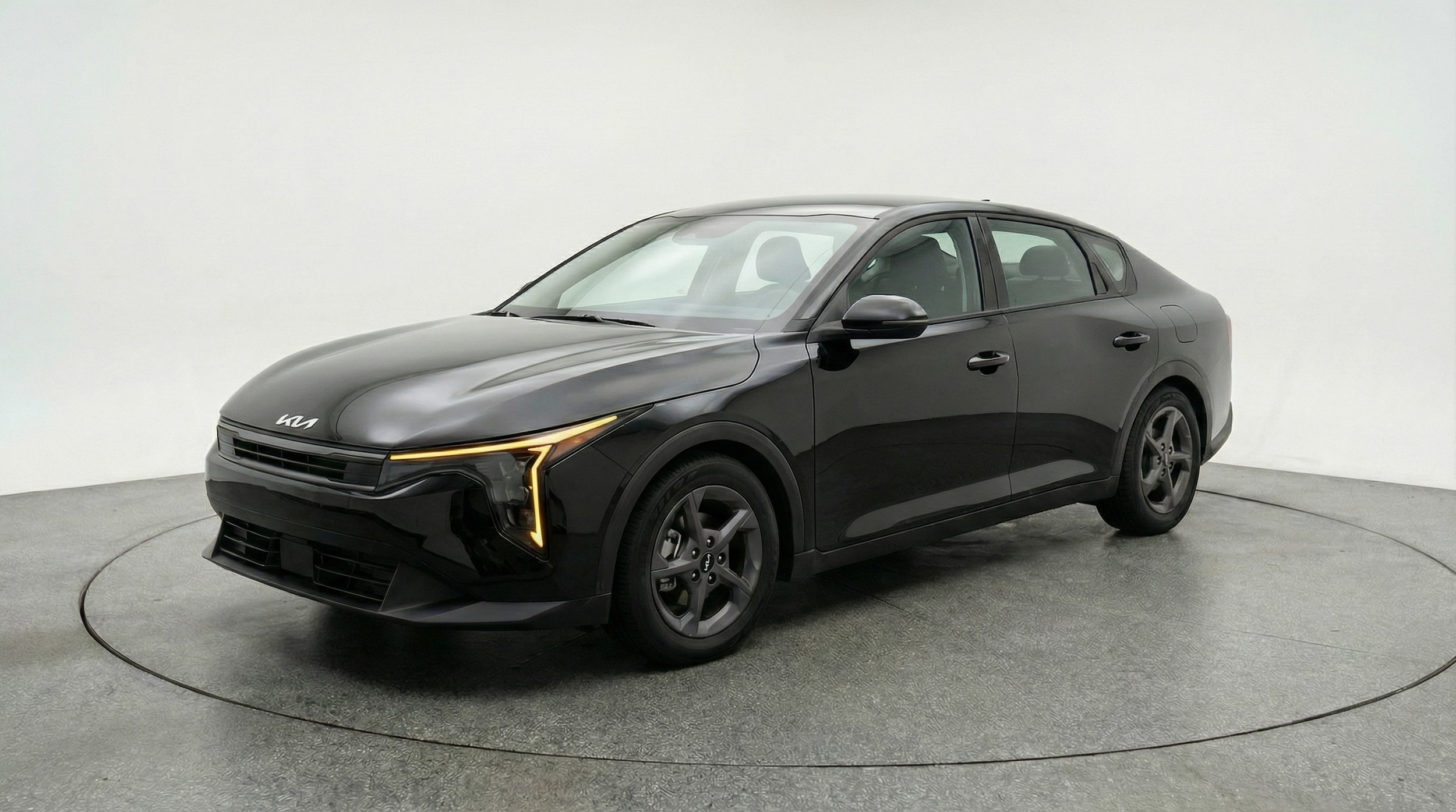 Thumbnail: 2025 Kia K4 - 3