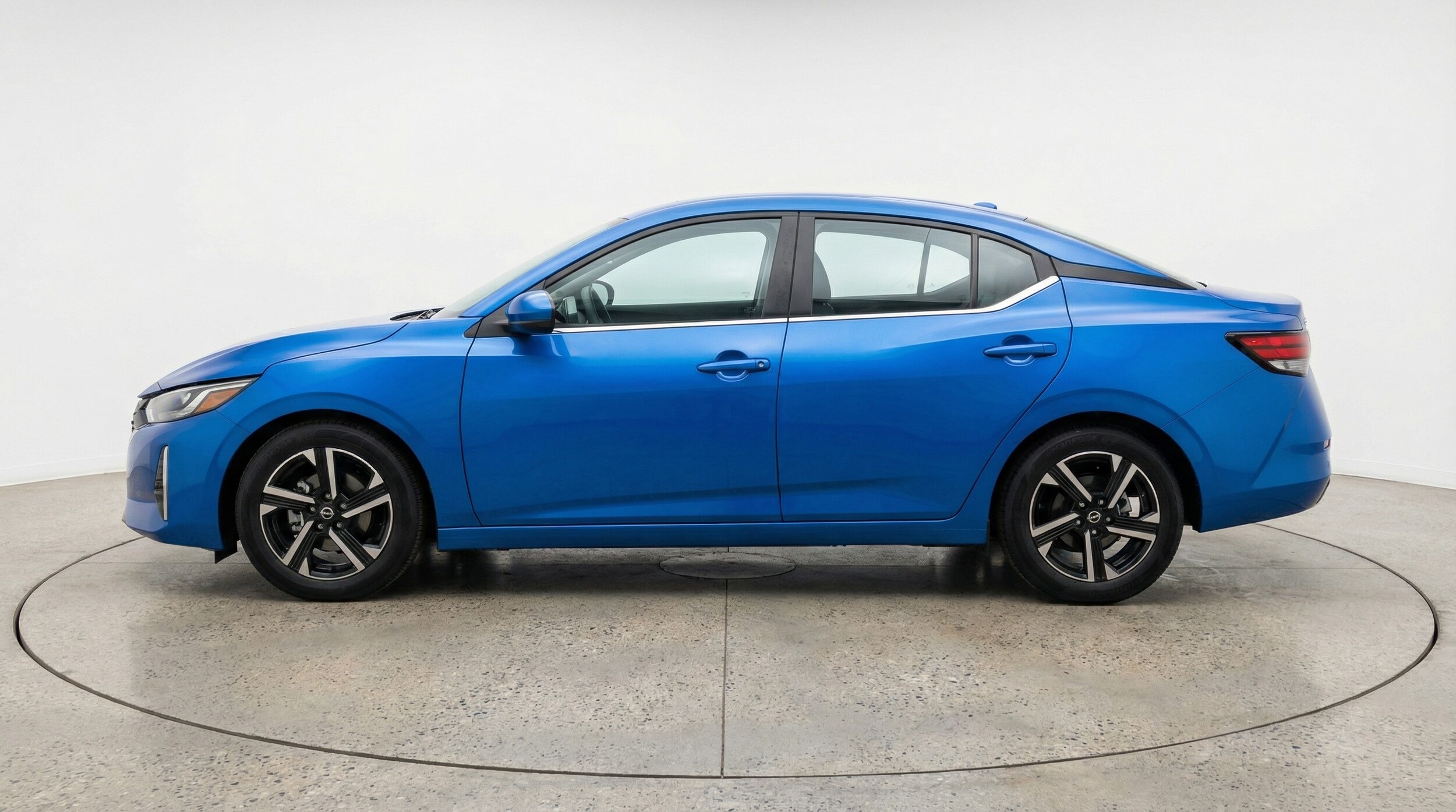 Thumbnail: 2025 Nissan Sentra - 4