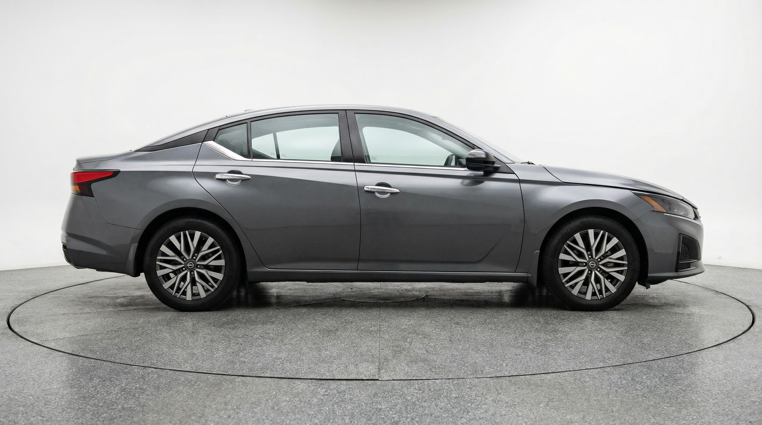 Thumbnail: 2025 Nissan Altima - 8