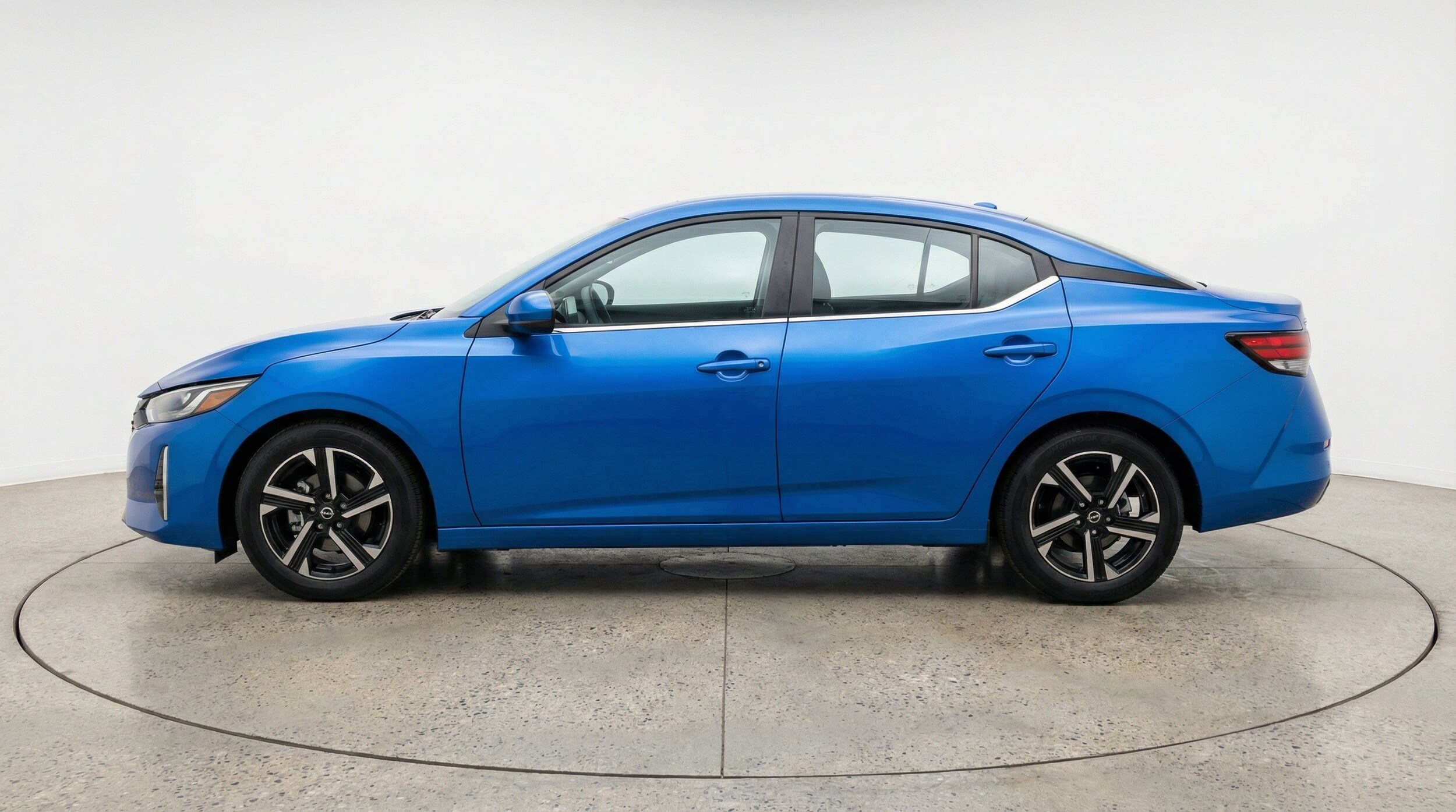 Thumbnail: 2025 Nissan Sentra - 5