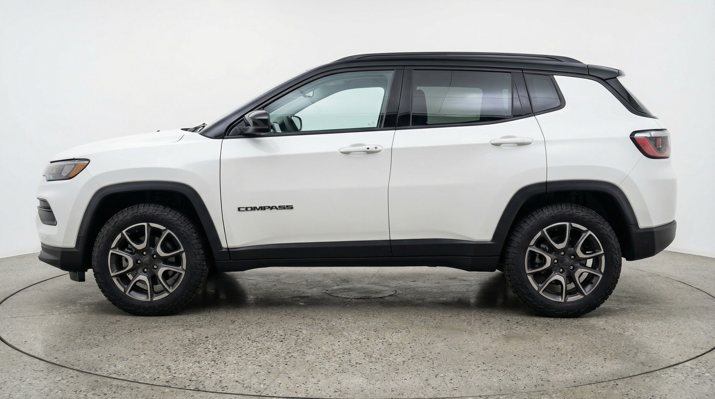 Thumbnail: 2025 Jeep Compass - 4