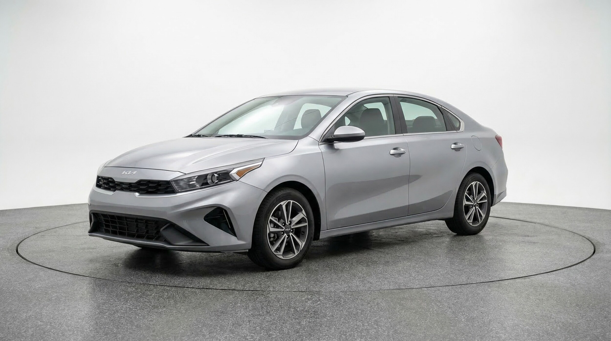 Thumbnail: 2024 Kia Forte - 3