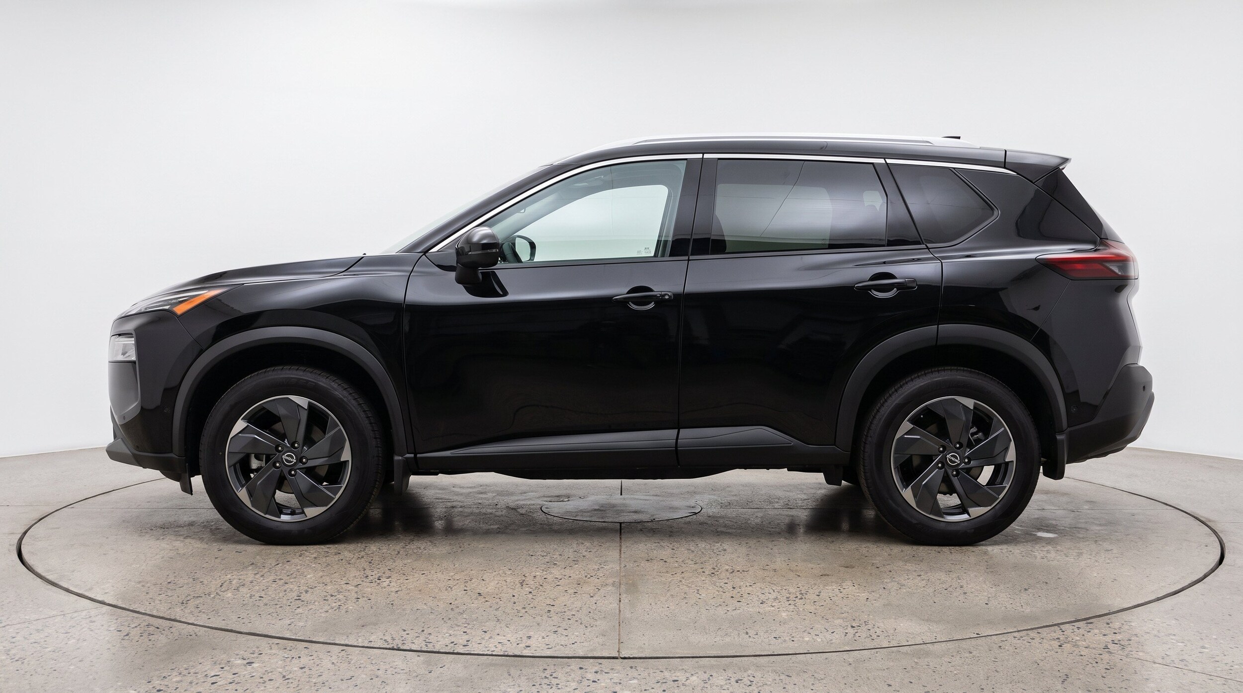 Thumbnail: 2025 Nissan Rogue - 5