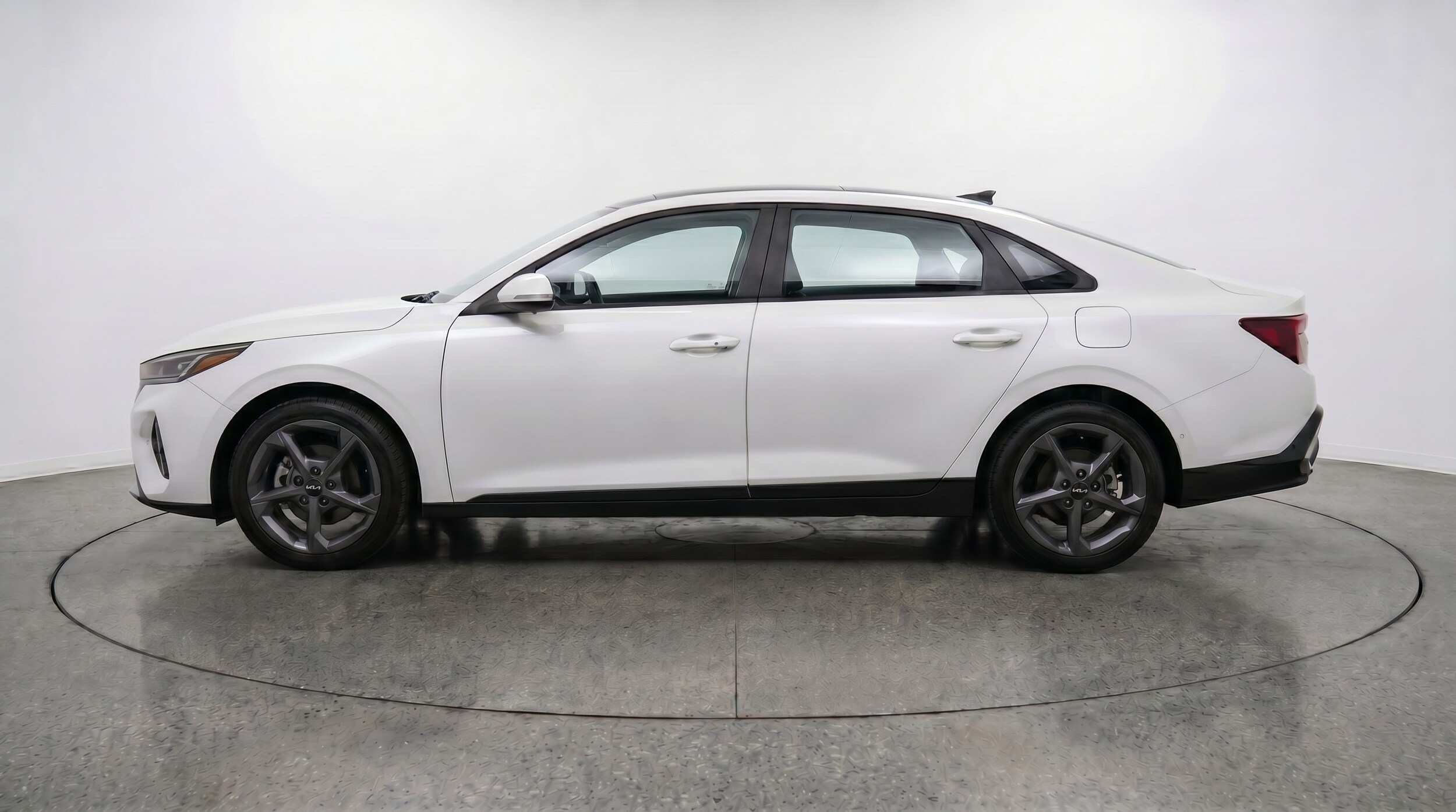 Thumbnail: 2025 Kia K4 - 4