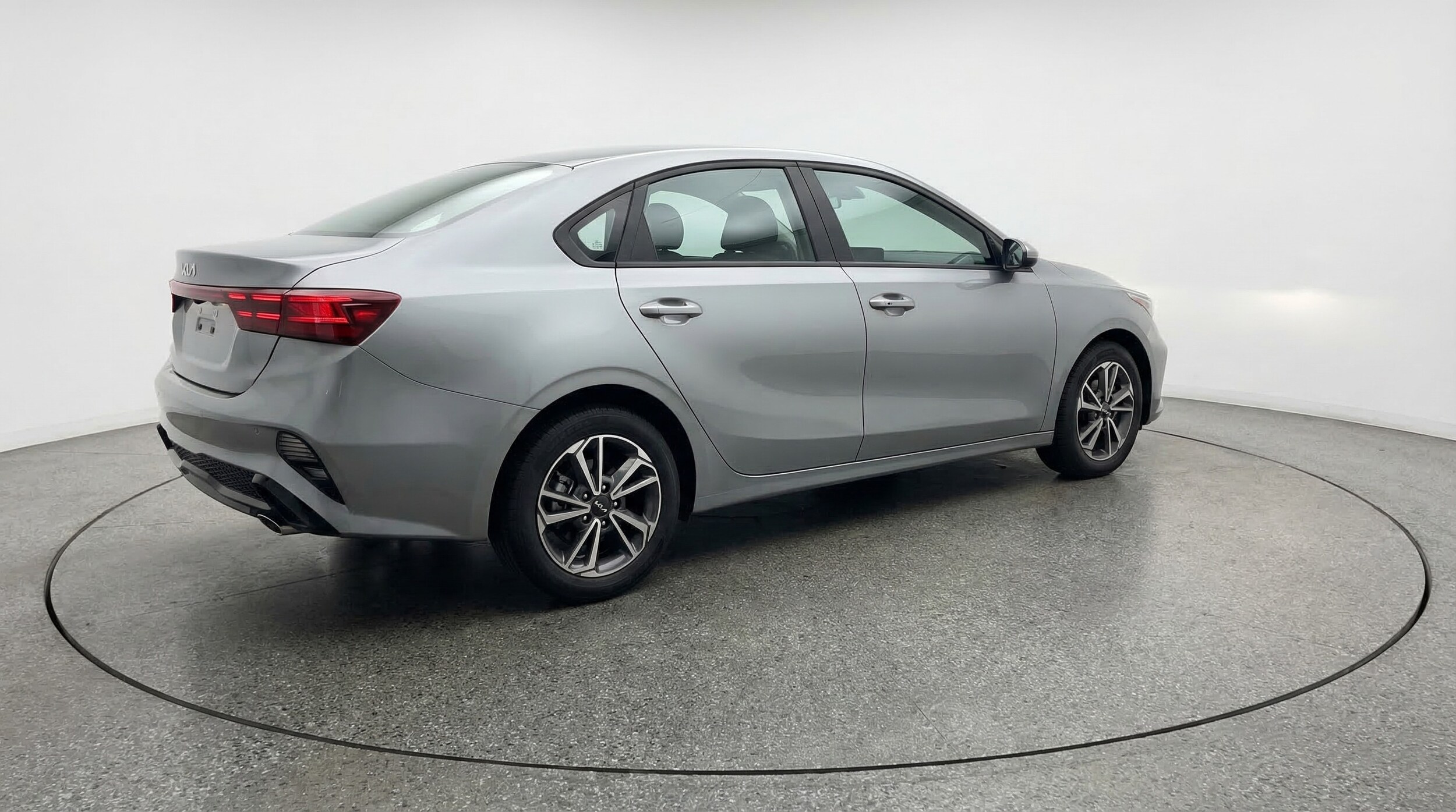 Thumbnail: 2024 Kia Forte - 7