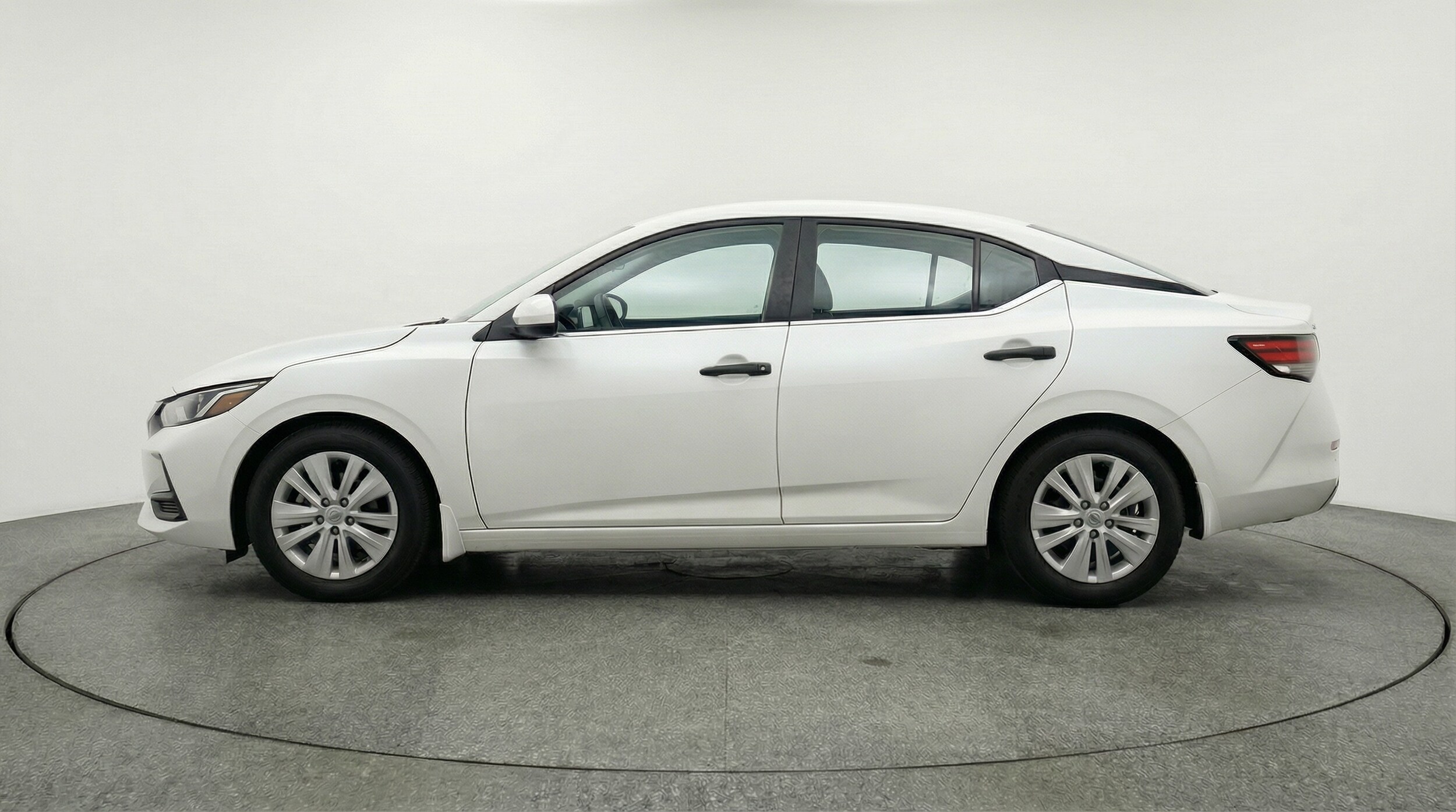 Thumbnail: 2025 Nissan Sentra - 4