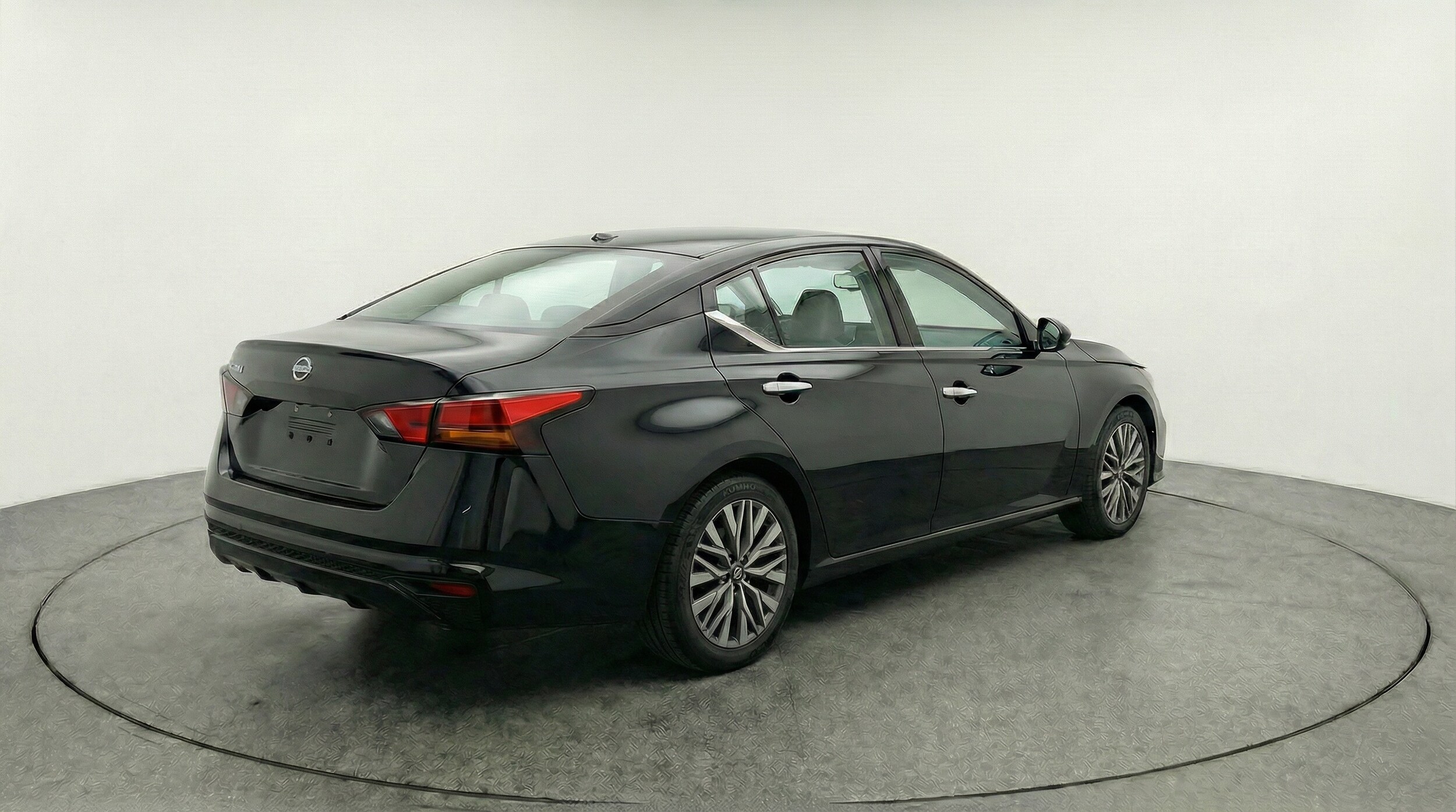 Thumbnail: 2025 Nissan Altima - 7