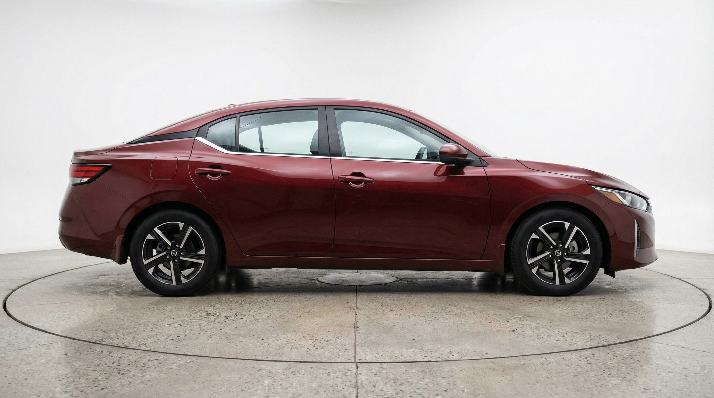 Thumbnail: 2025 Nissan Sentra - 8