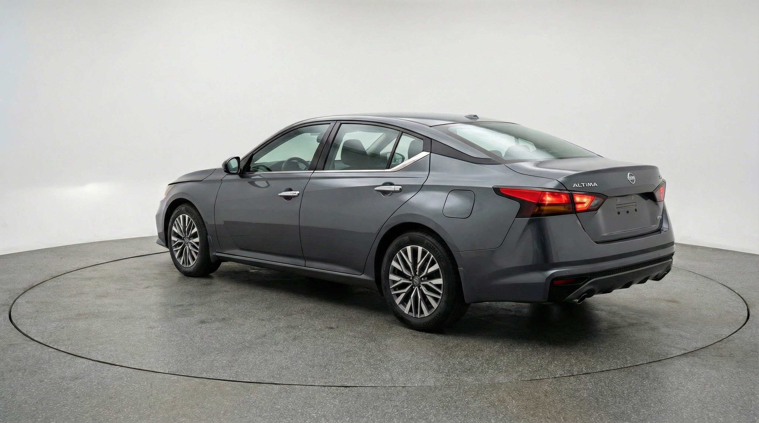 Thumbnail: 2025 Nissan Altima - 5