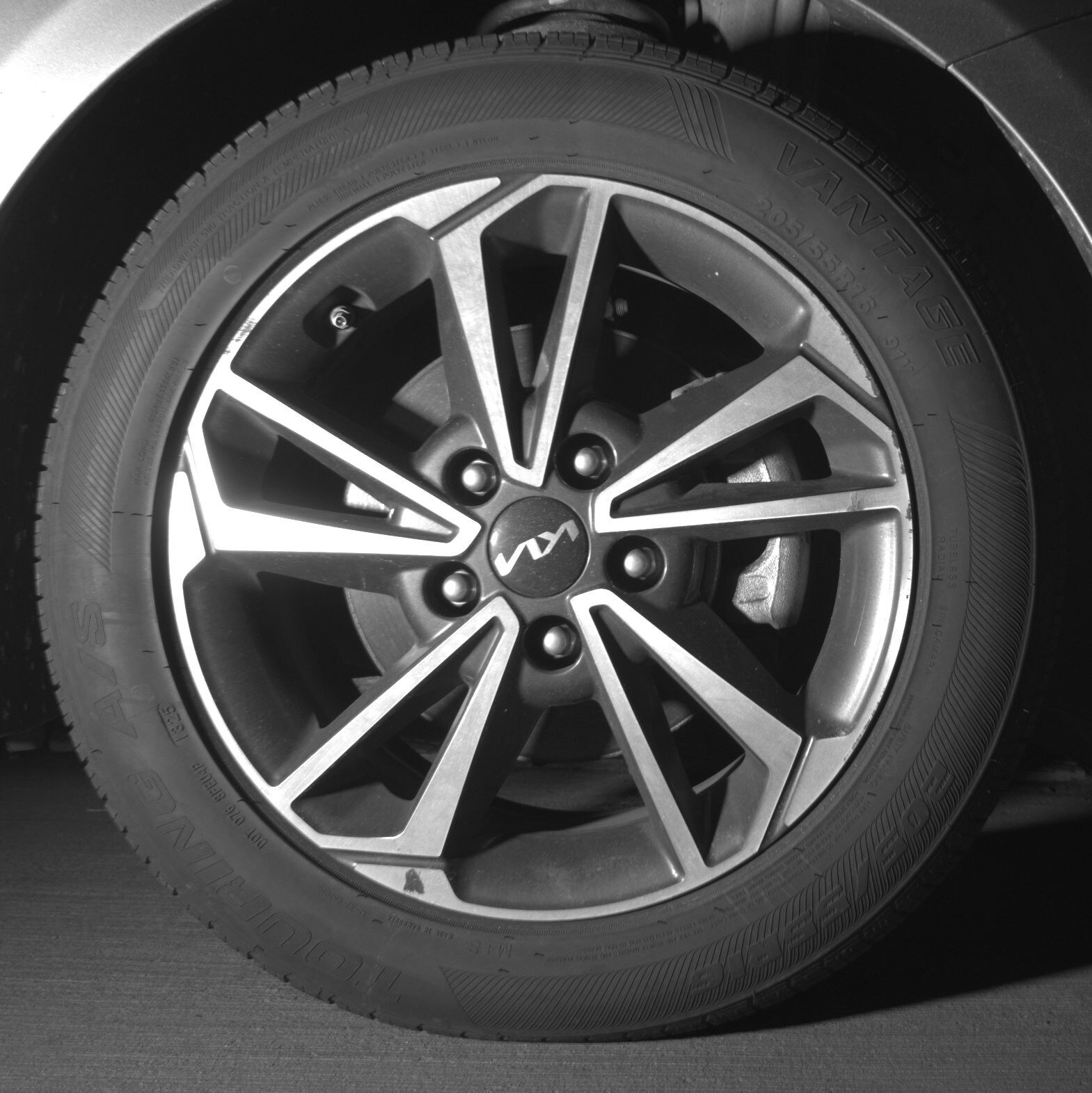 Thumbnail: 2024 Kia Forte - 10