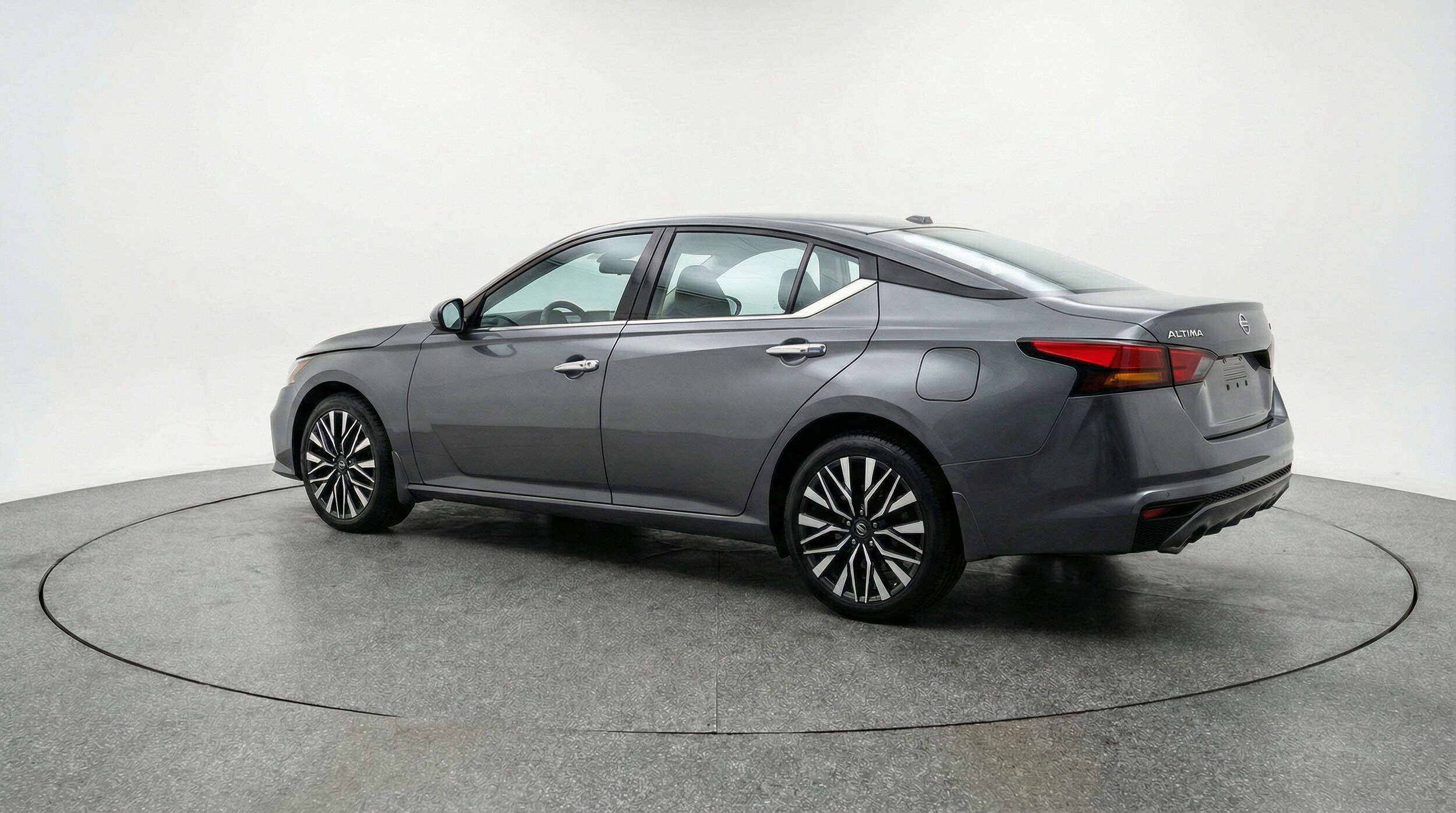 Thumbnail: 2025 Nissan Altima - 5