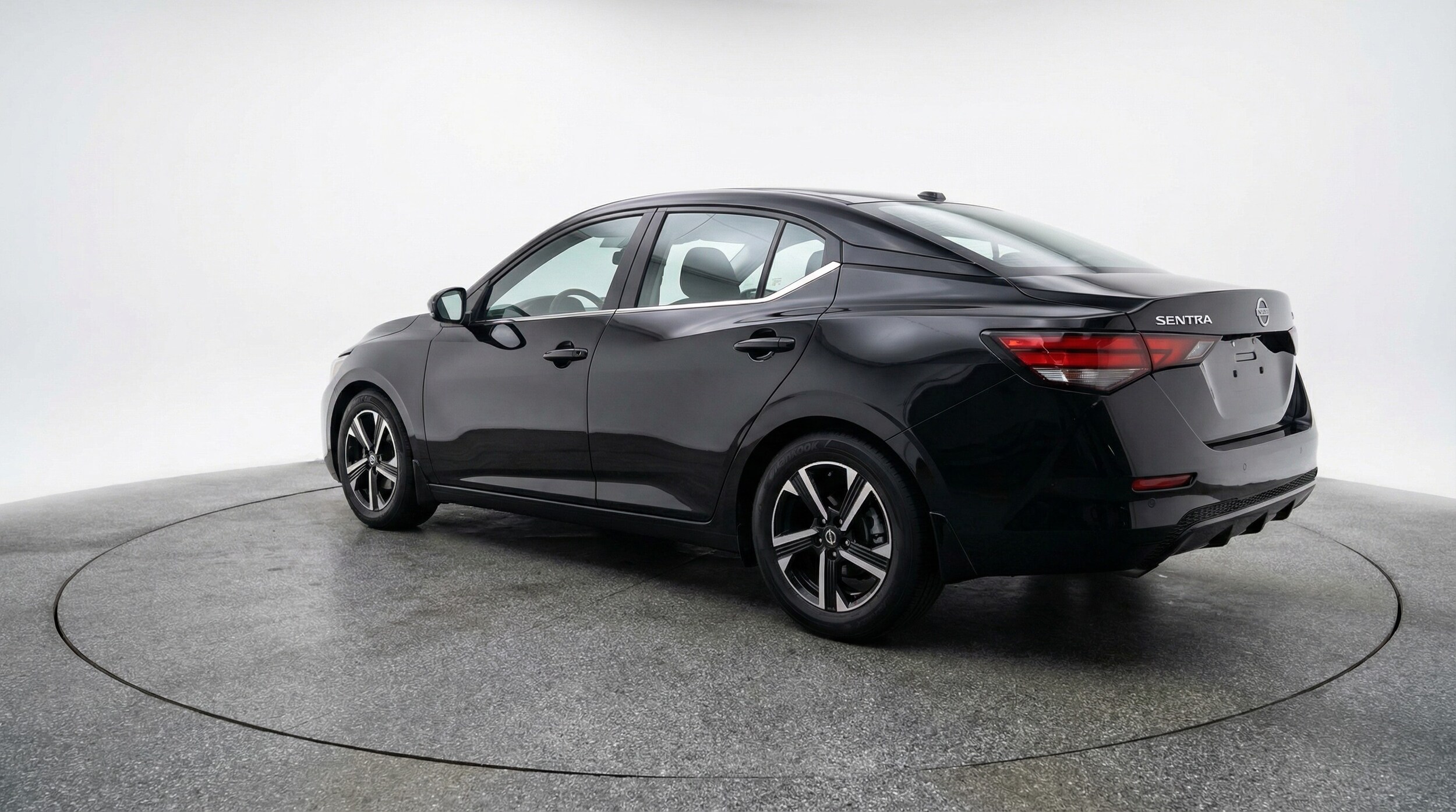 Thumbnail: 2025 Nissan Sentra - 5