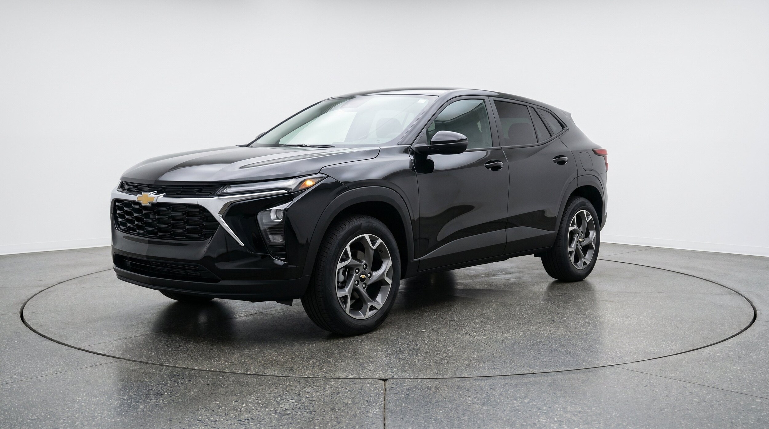 Thumbnail: 2025 Chevrolet Trax - 3