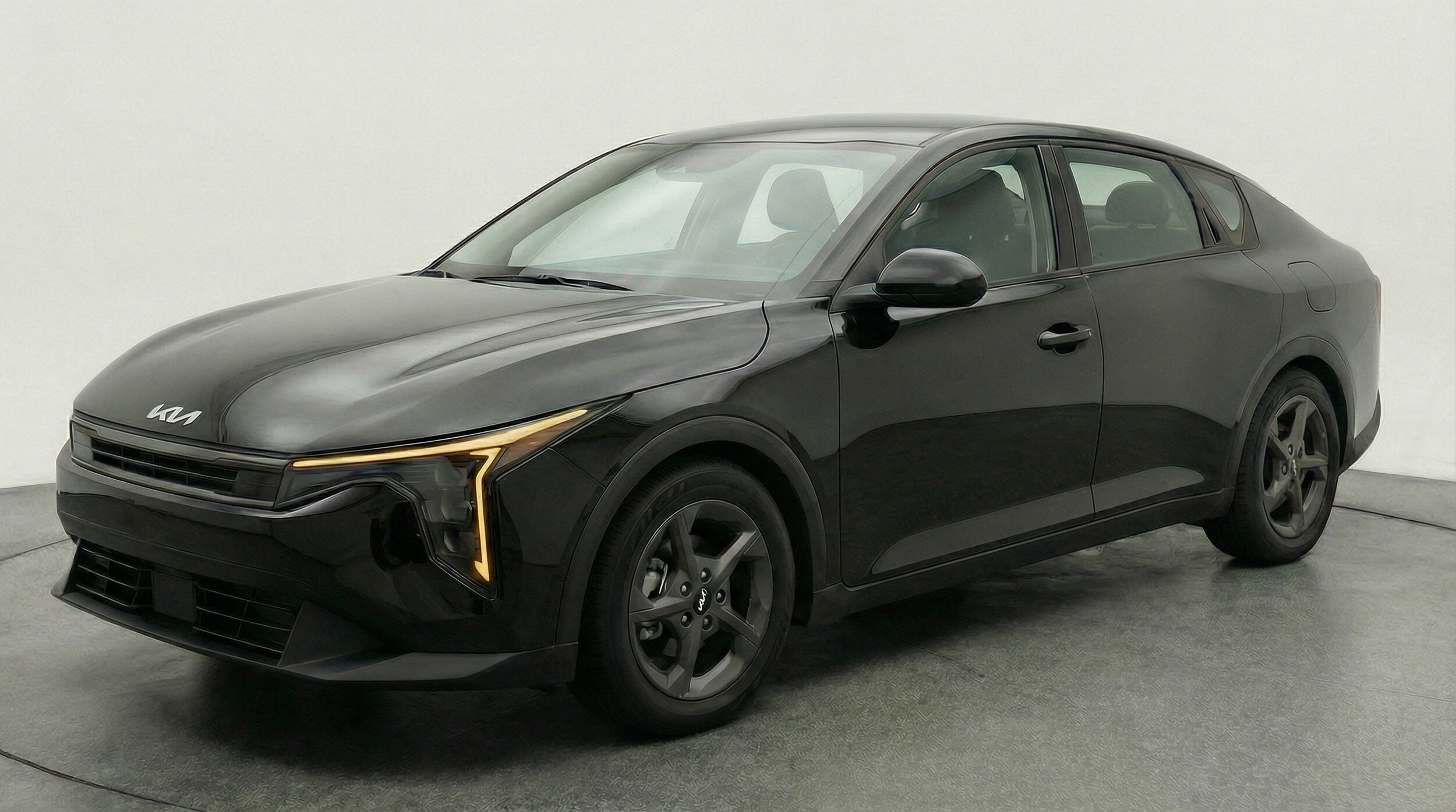 Thumbnail: 2025 Kia K4 - 3