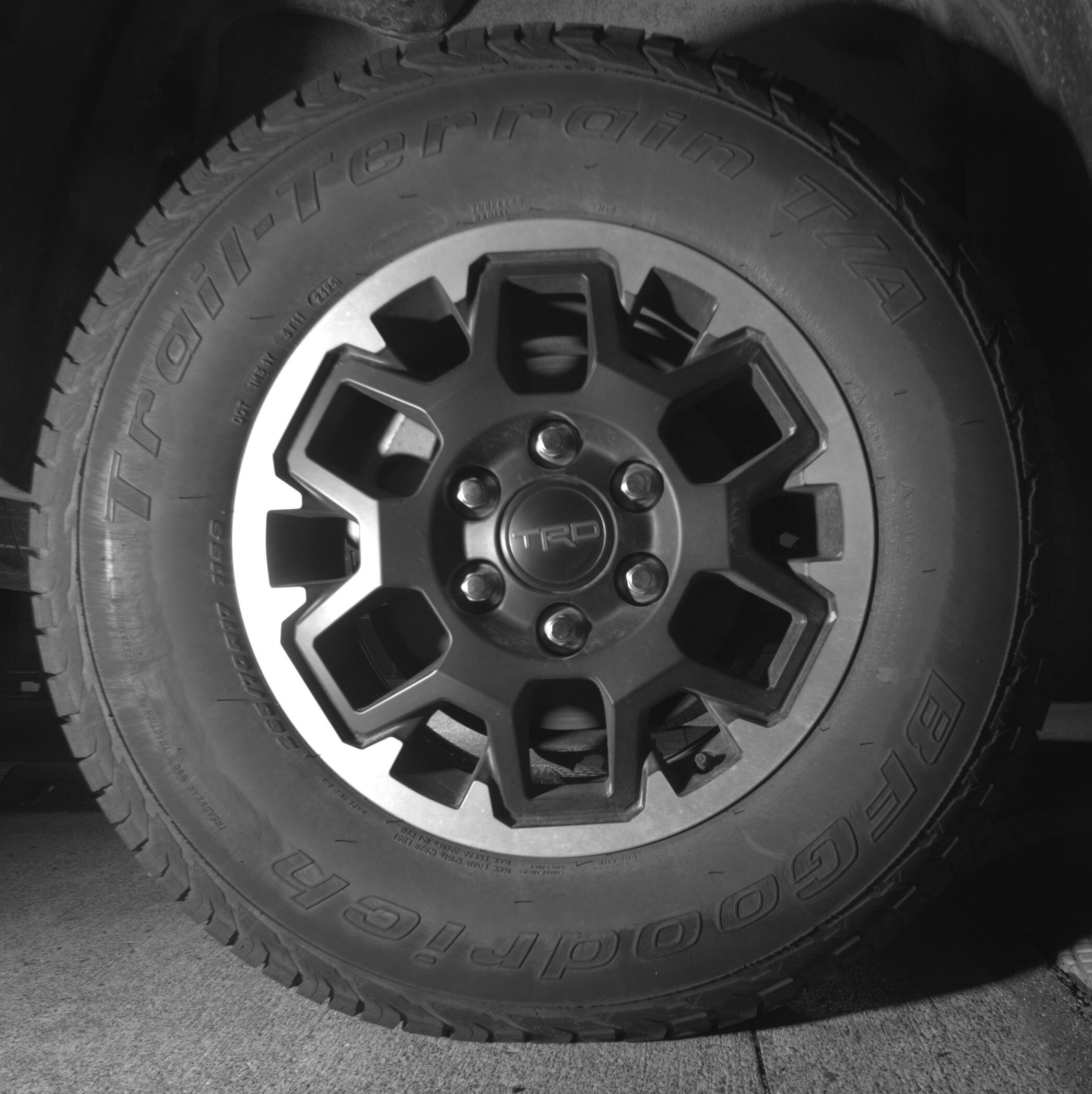 Thumbnail: 2025 Toyota Tacoma - 12