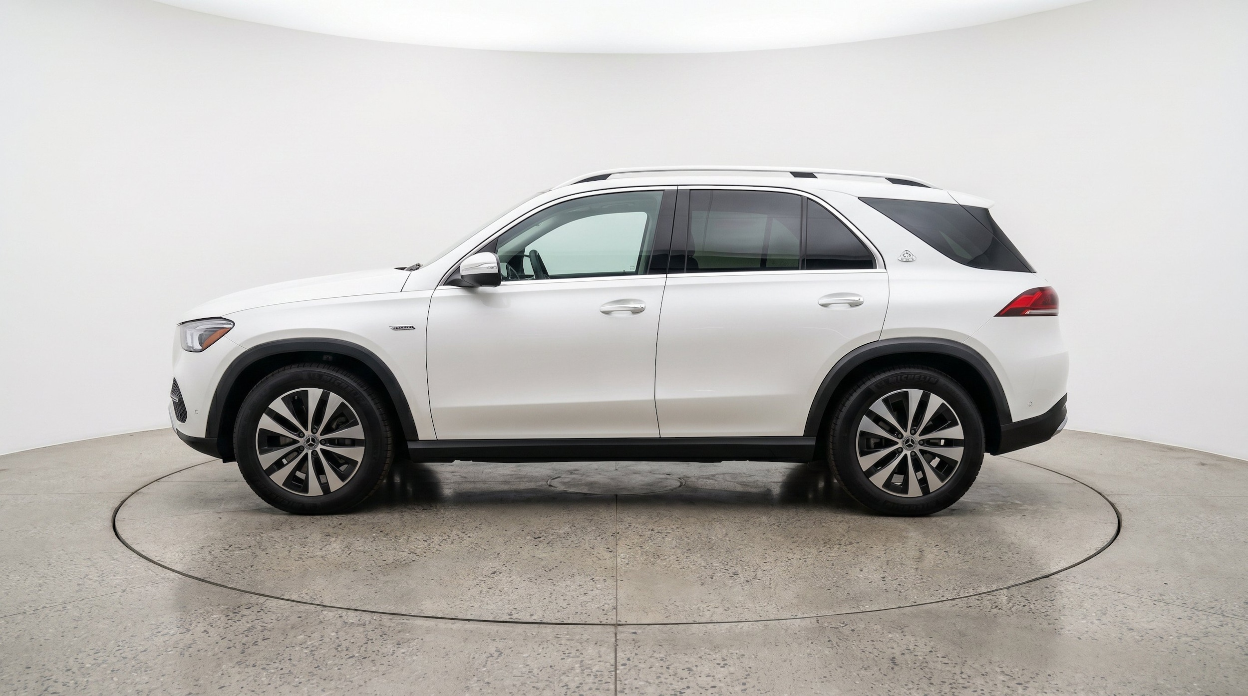 Thumbnail: 2026 Mercedes-Benz GLE - 5