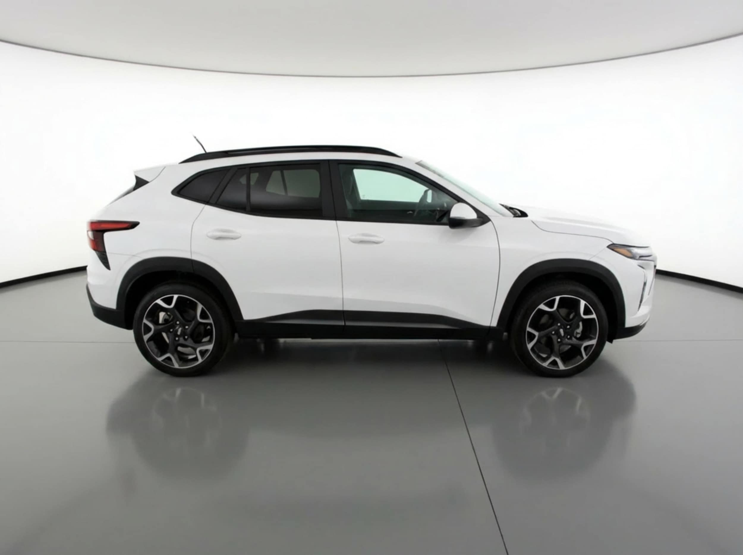 Thumbnail: 2025 Chevrolet Trax - 8