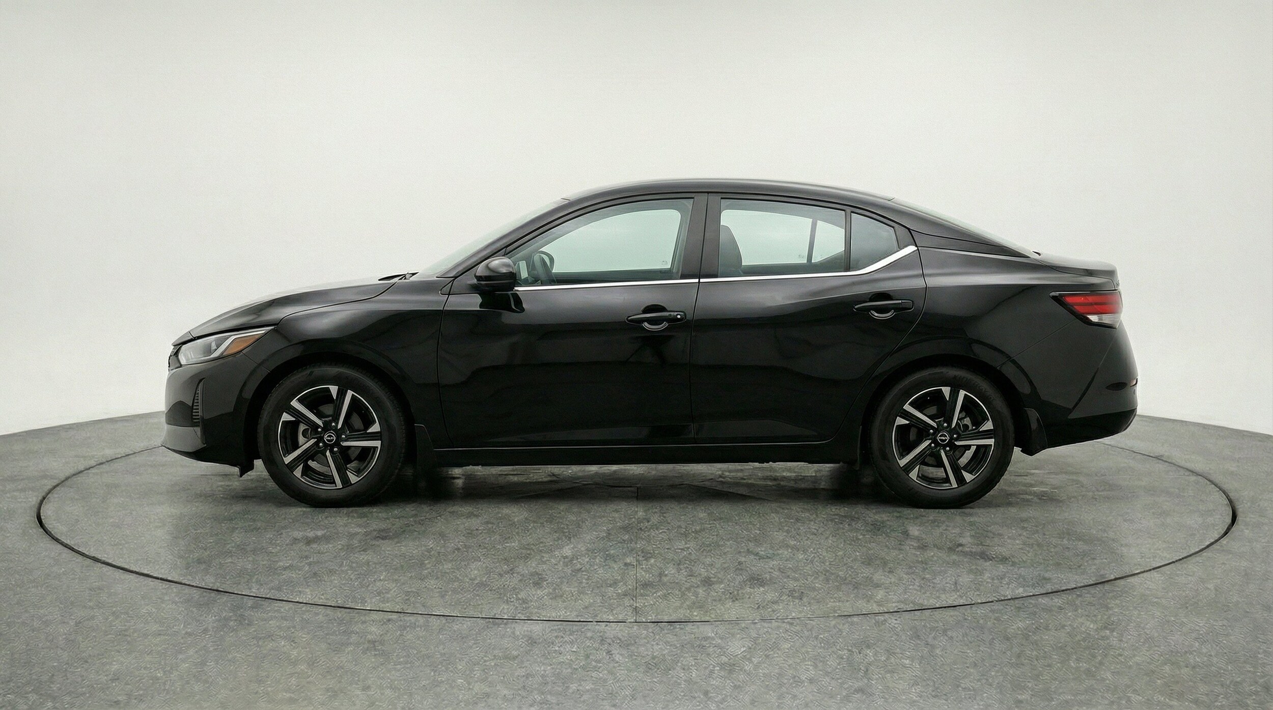 Thumbnail: 2025 Nissan Sentra - 5
