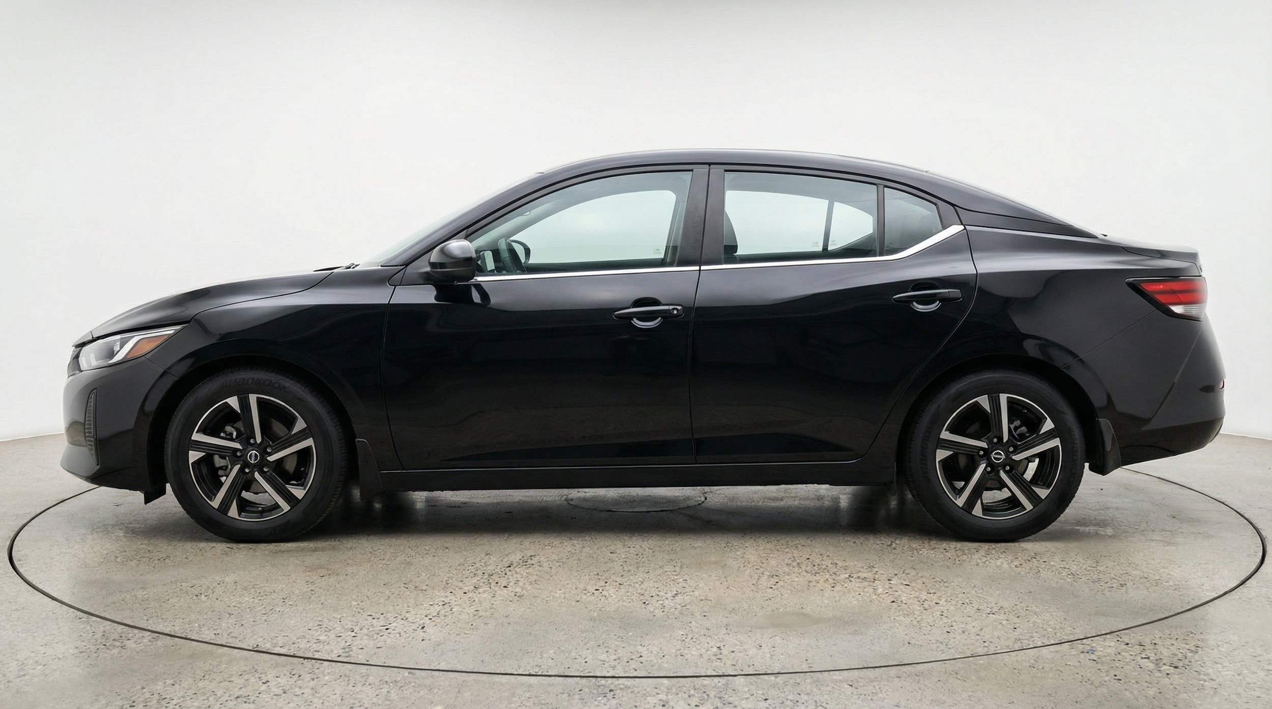 Thumbnail: 2025 Nissan Sentra - 5