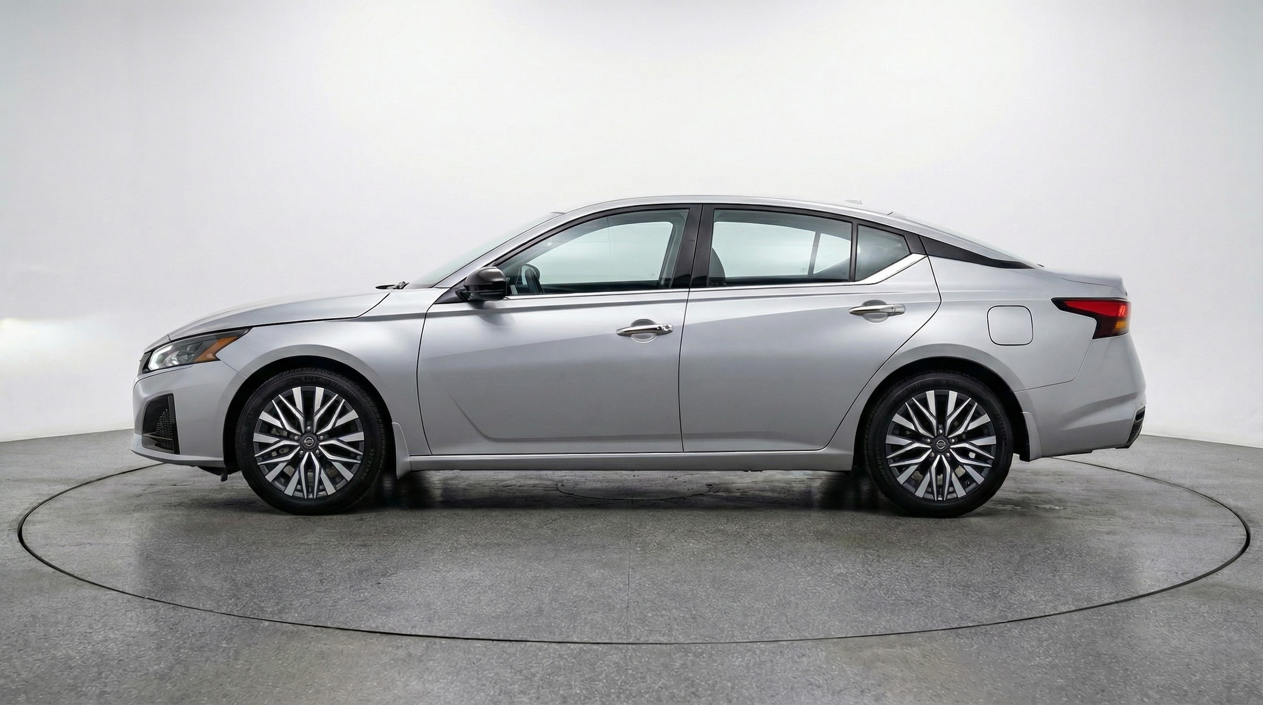 Thumbnail: 2025 Nissan Altima - 4