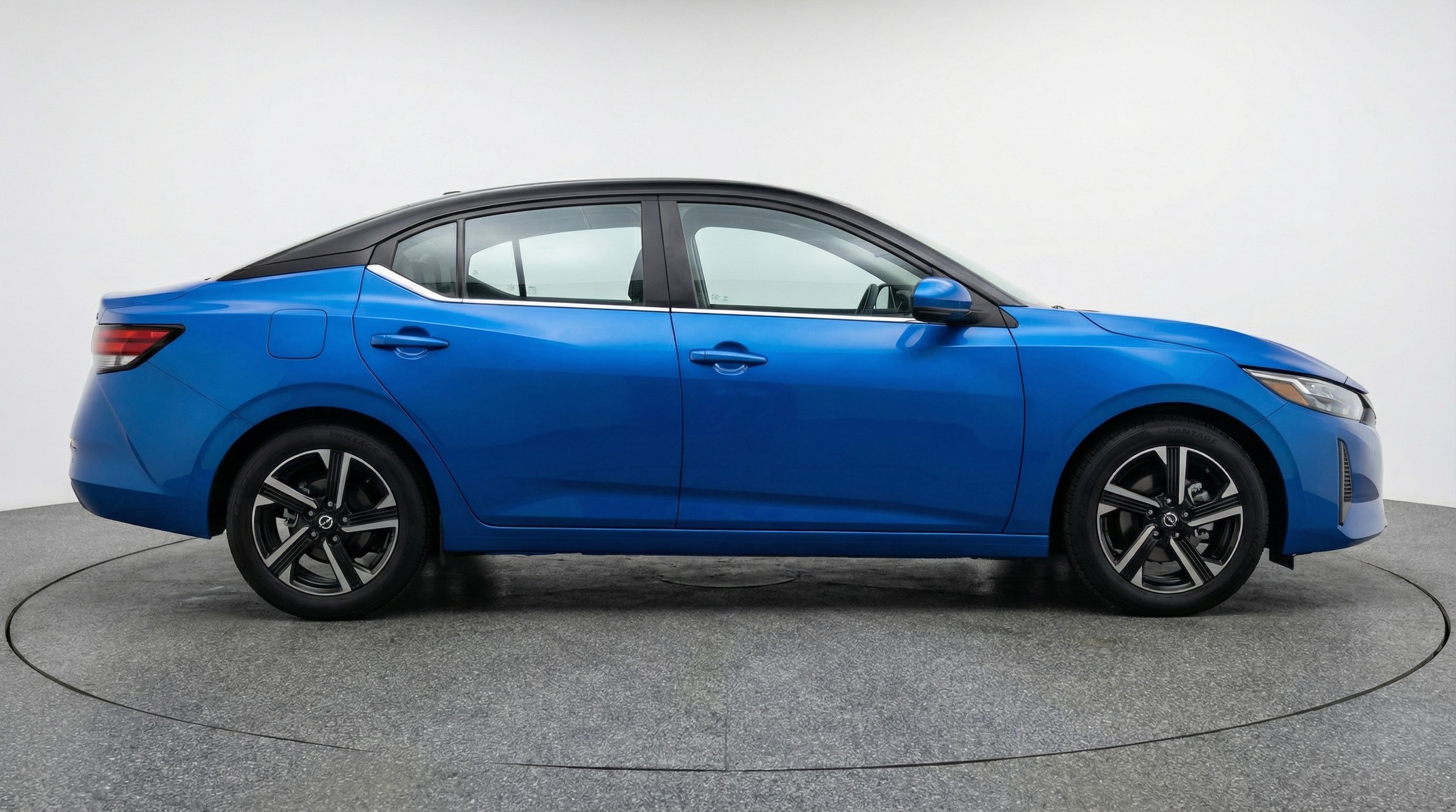 Thumbnail: 2025 Nissan Sentra - 8