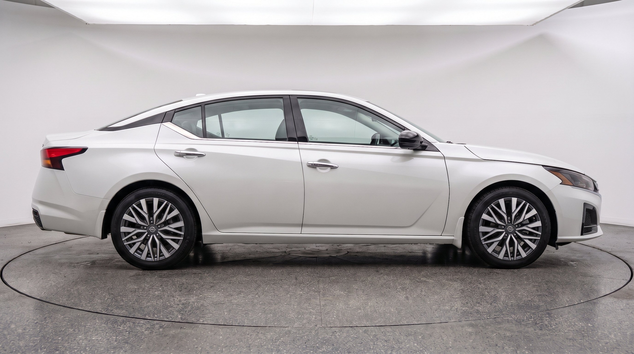 Thumbnail: 2025 Nissan Altima - 11