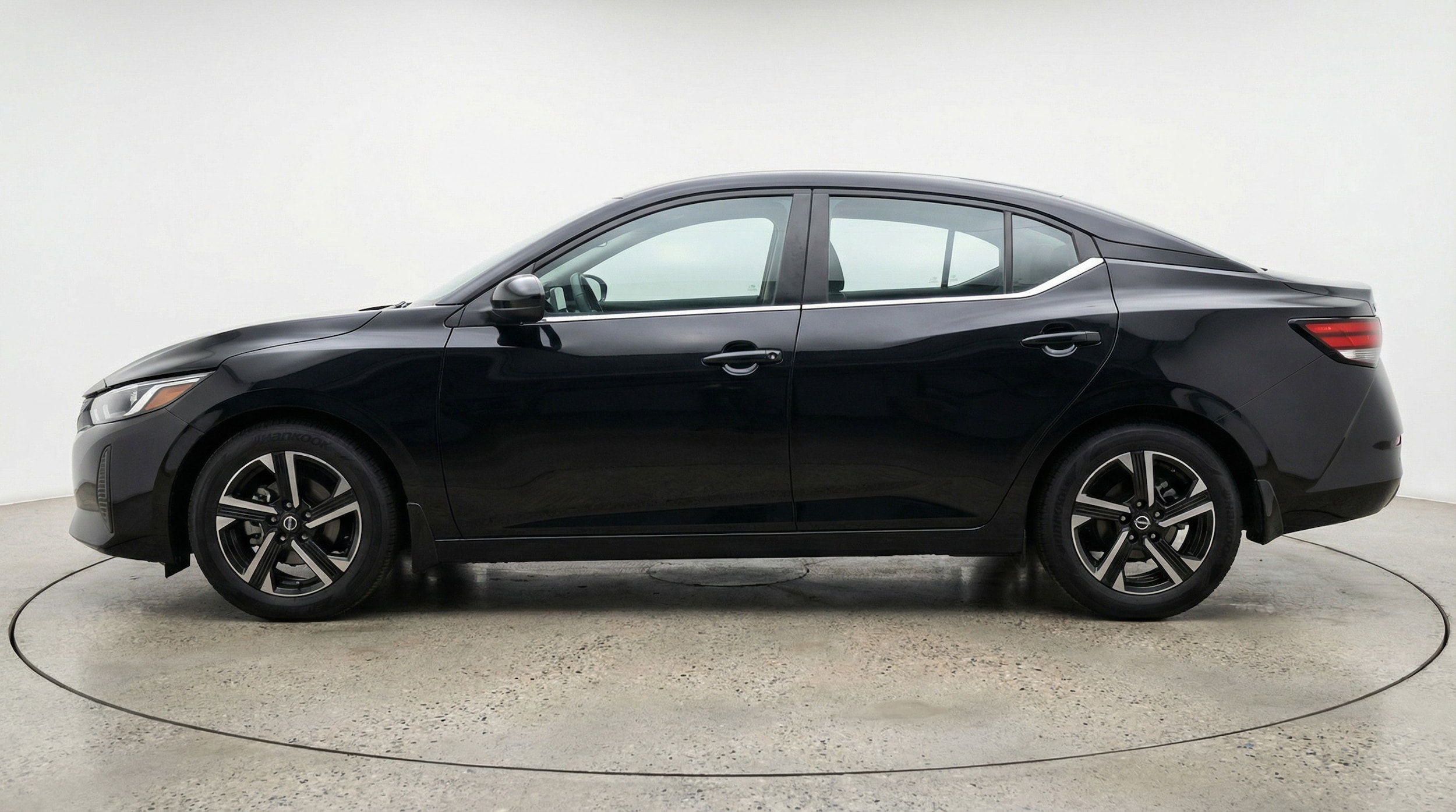 Thumbnail: 2025 Nissan Sentra - 5