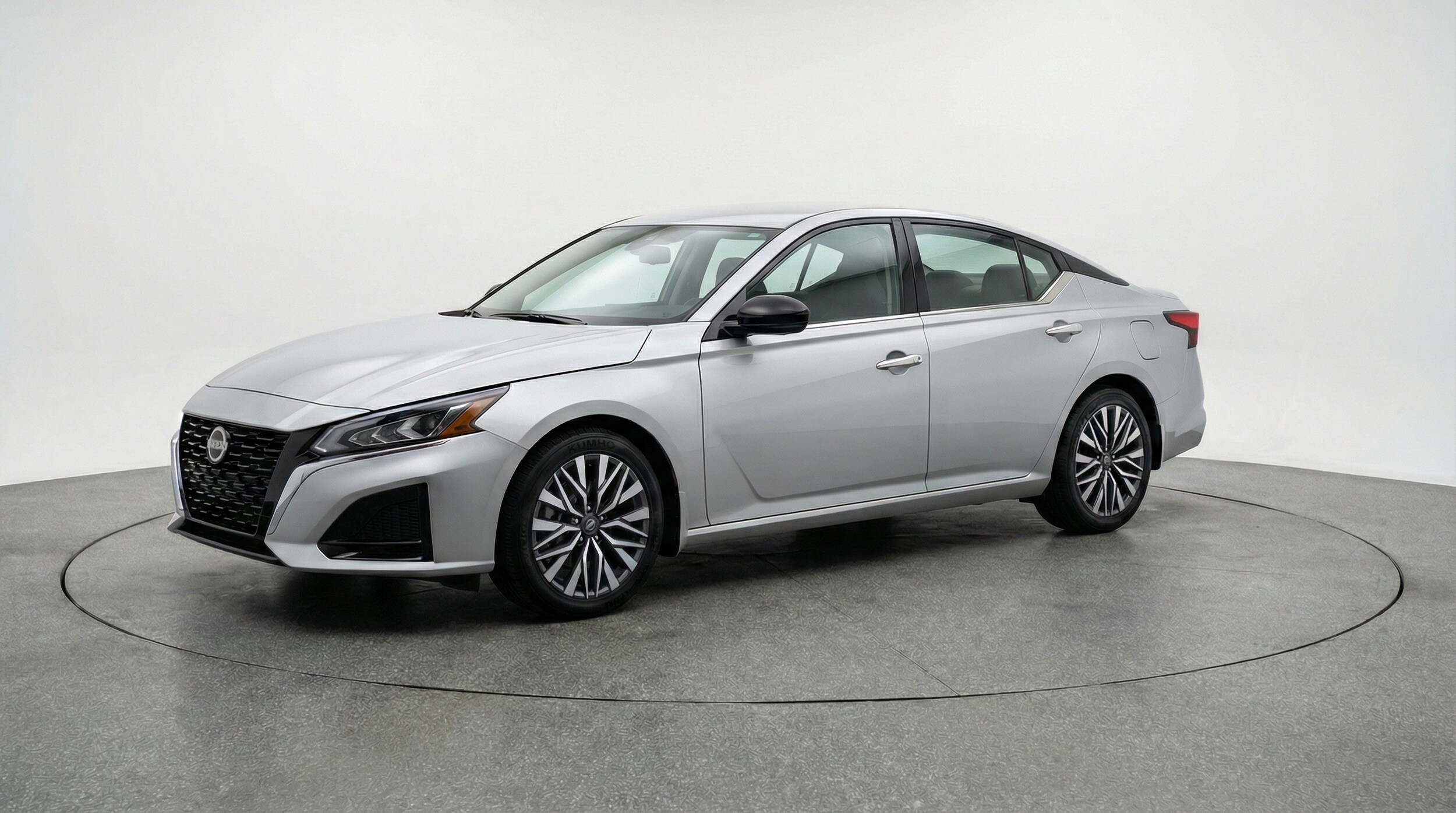 Thumbnail: 2025 Nissan Altima - 3