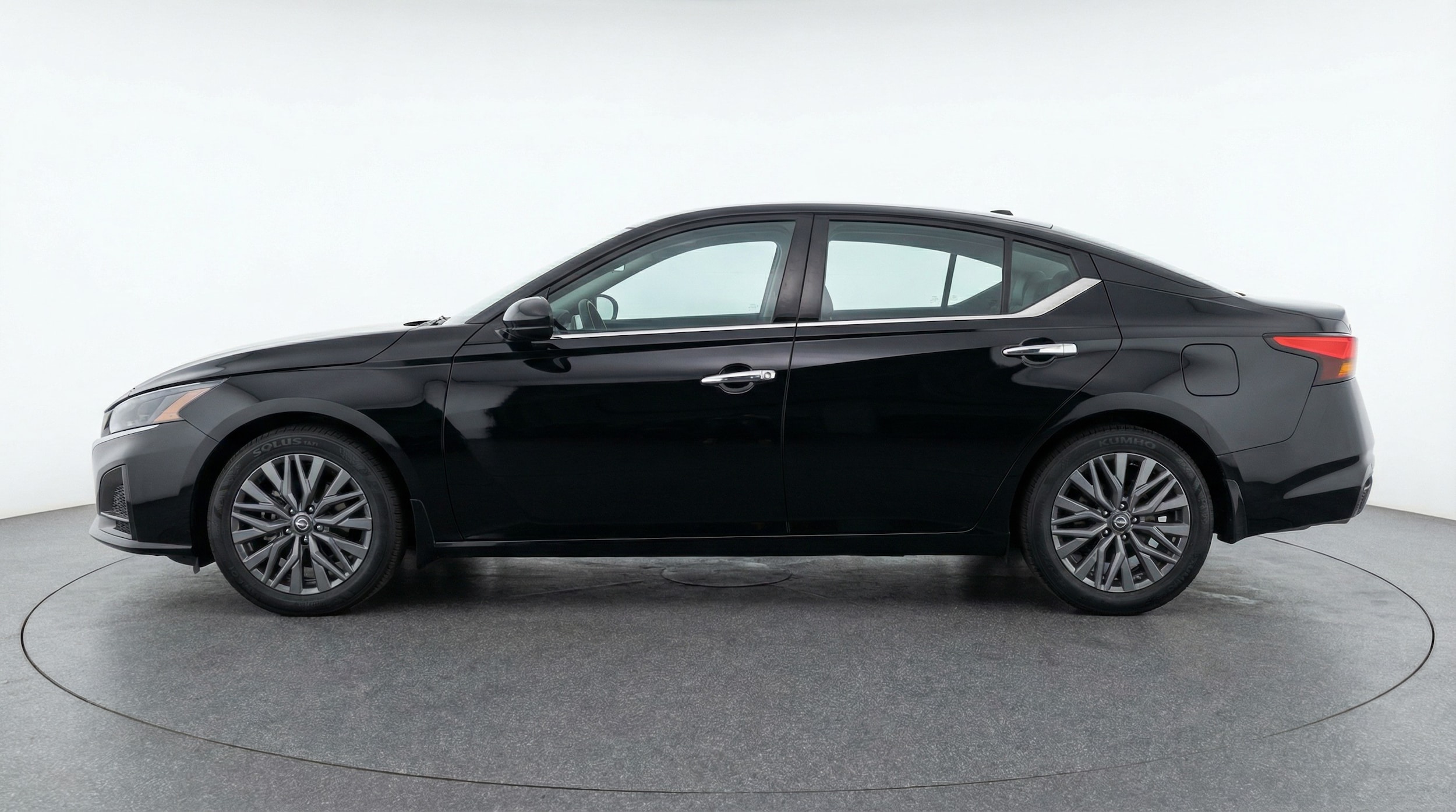Thumbnail: 2025 Nissan Altima - 4